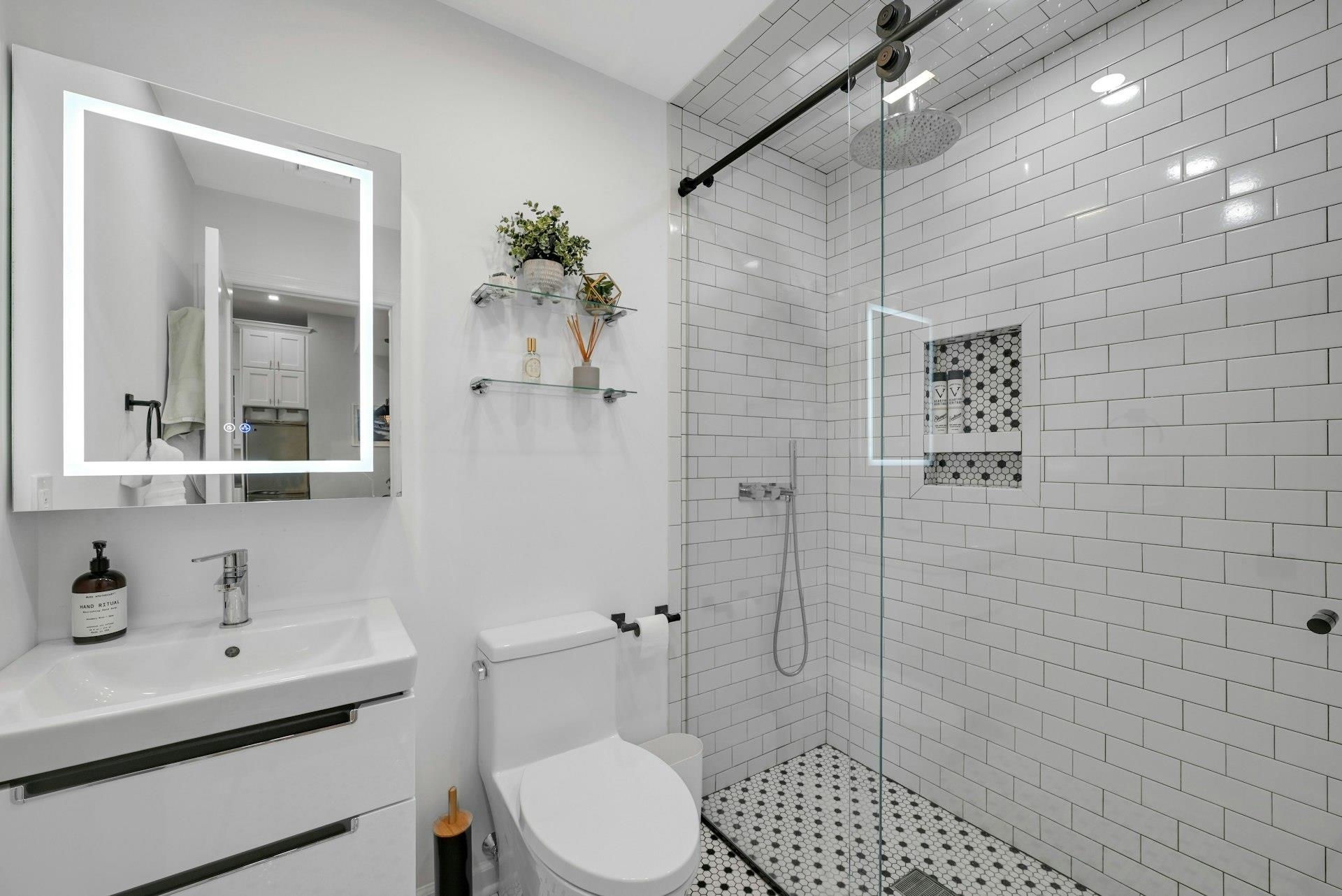 1015 GRAND ST Unit: 5F