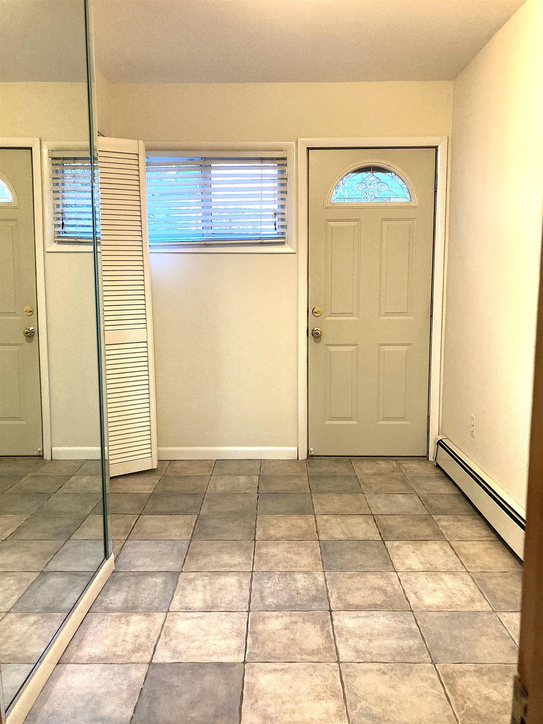 284 MAGNOLIA AVE Unit: 1