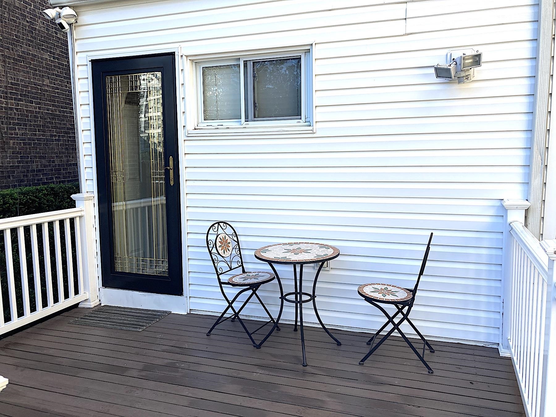 284 MAGNOLIA AVE Unit: 1