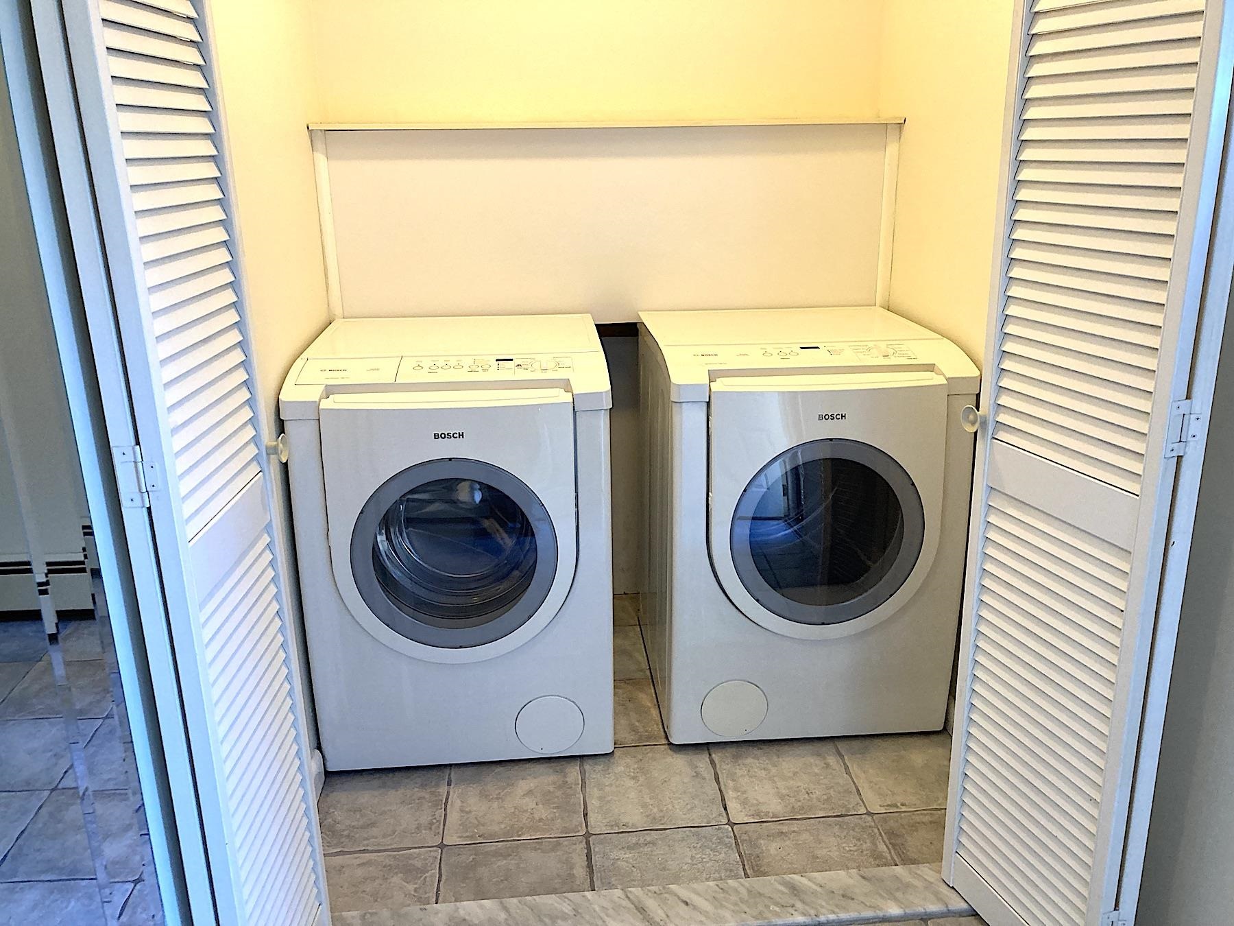 284 MAGNOLIA AVE Unit: 1