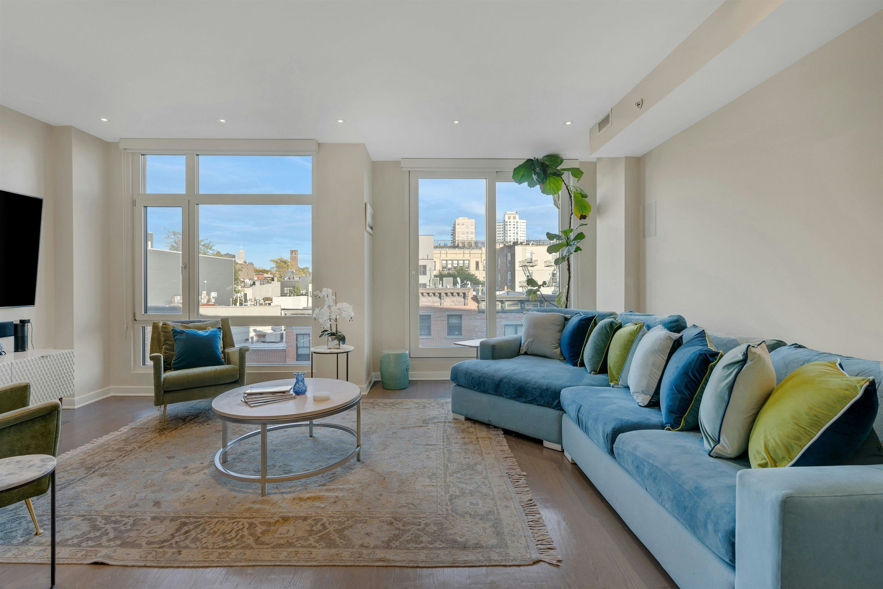 316 PARK AVE Unit: 2