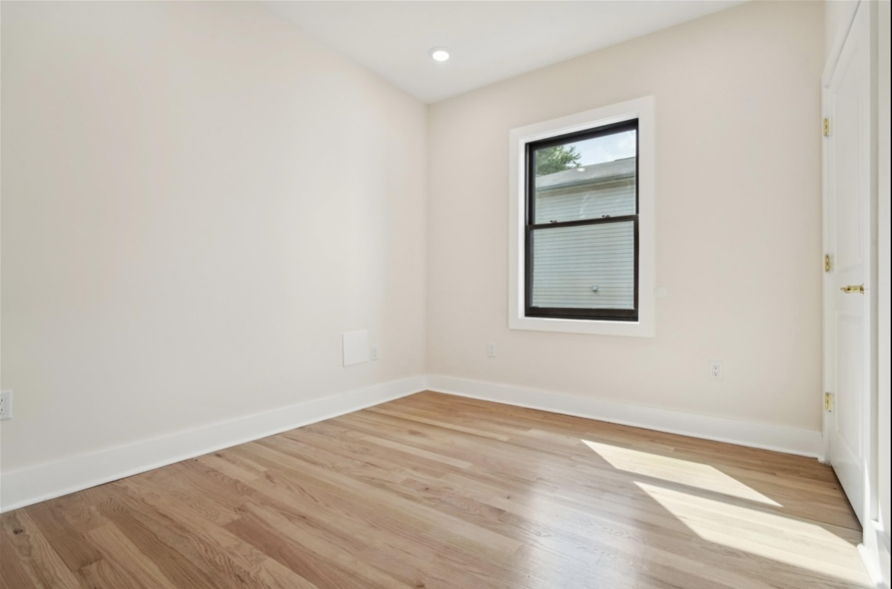 247 HARRISON AVE Unit: # 2