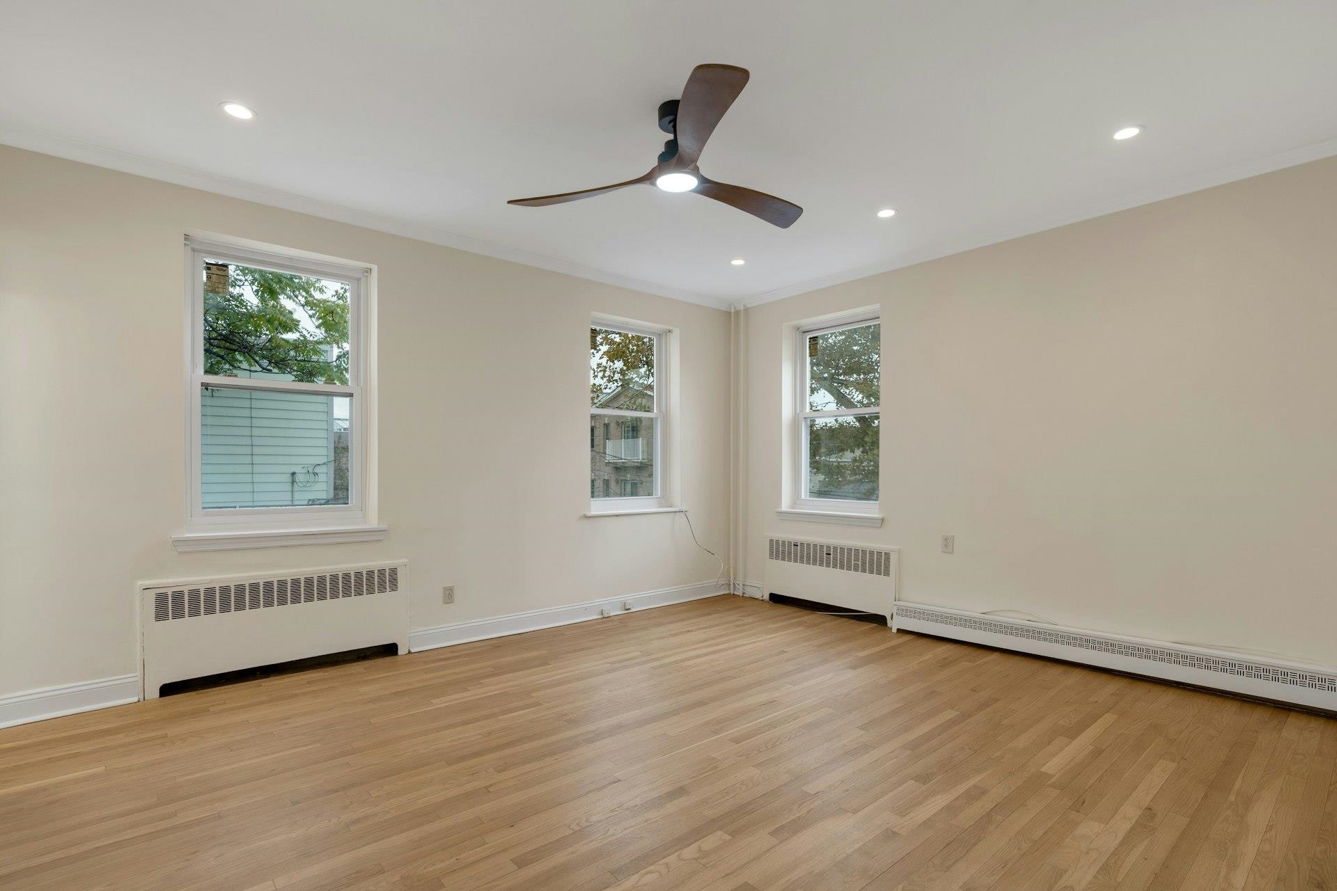 590 PALISADE AVE Unit: 2