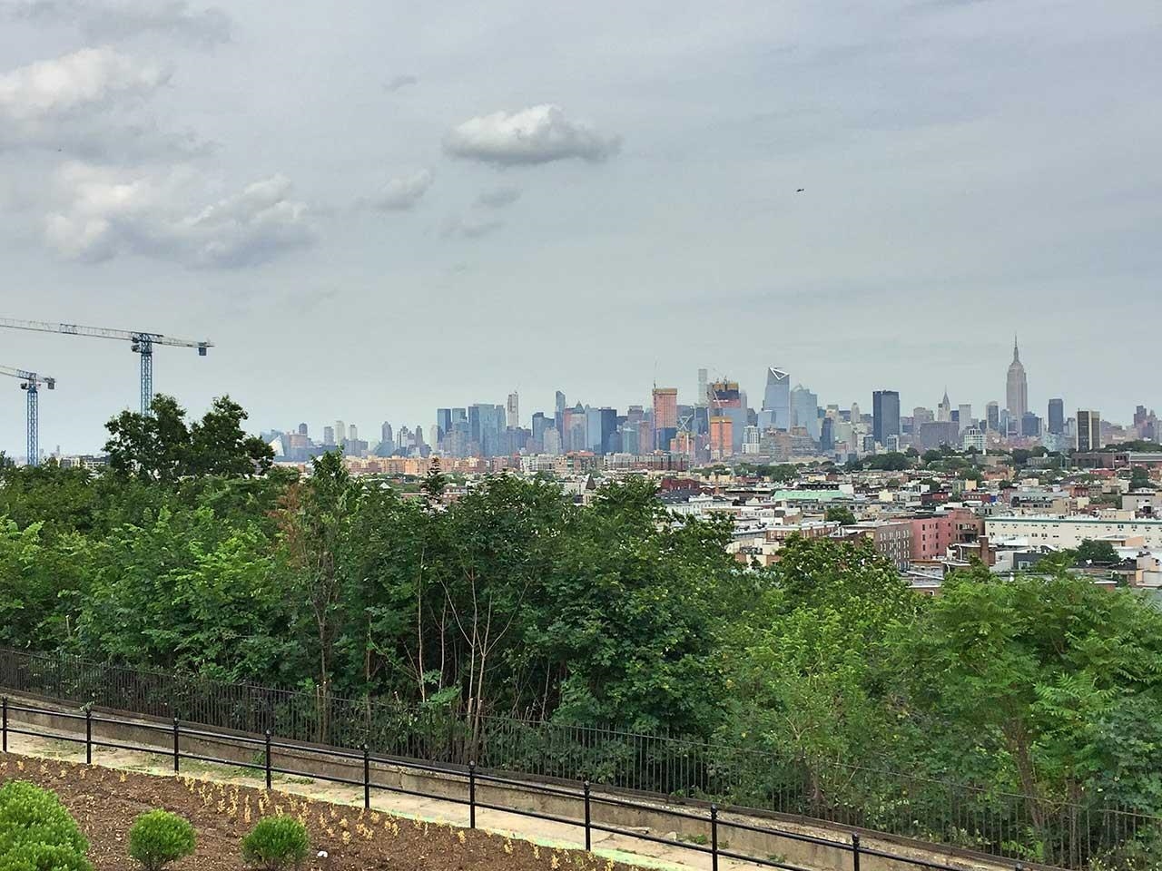 590 PALISADE AVE Unit: 2