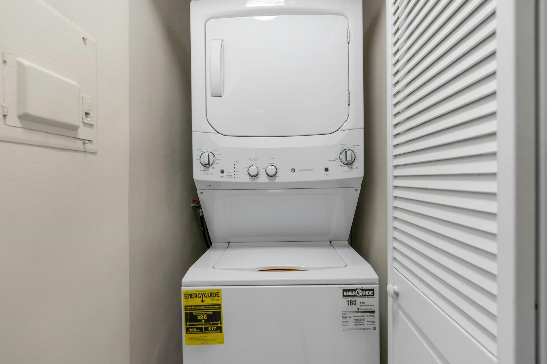 590 PALISADE AVE Unit: 2