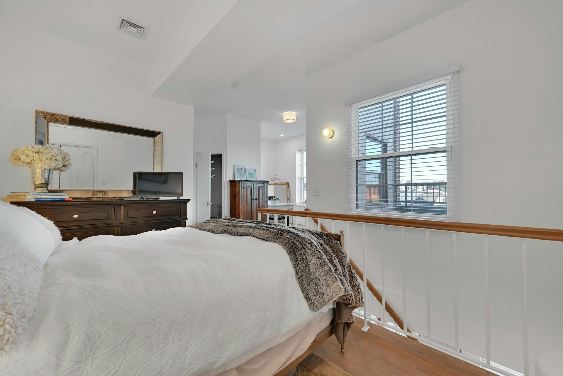 1015 GRAND ST Unit: 5D