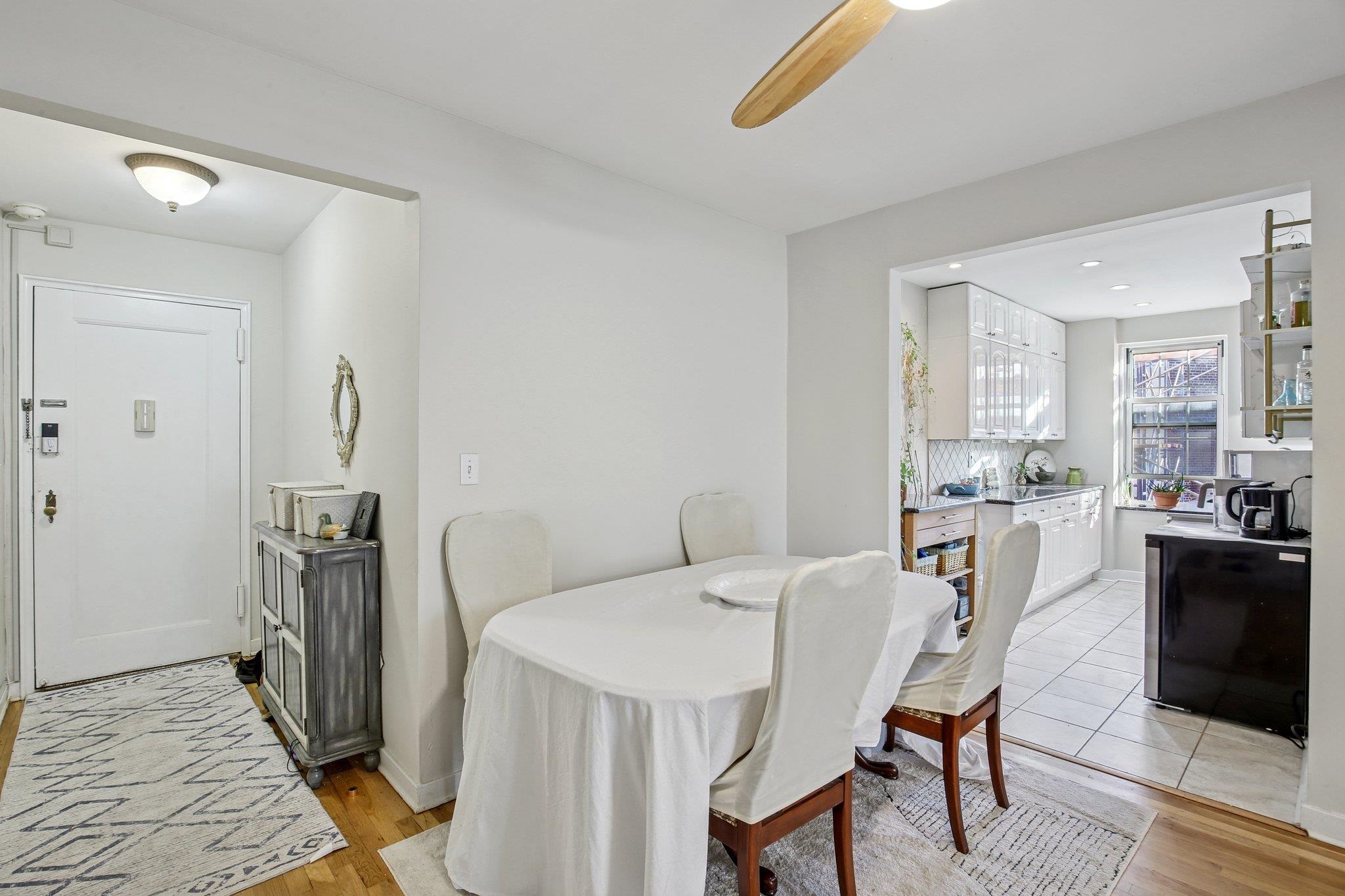 8600 BLVD EAST Unit: 5F