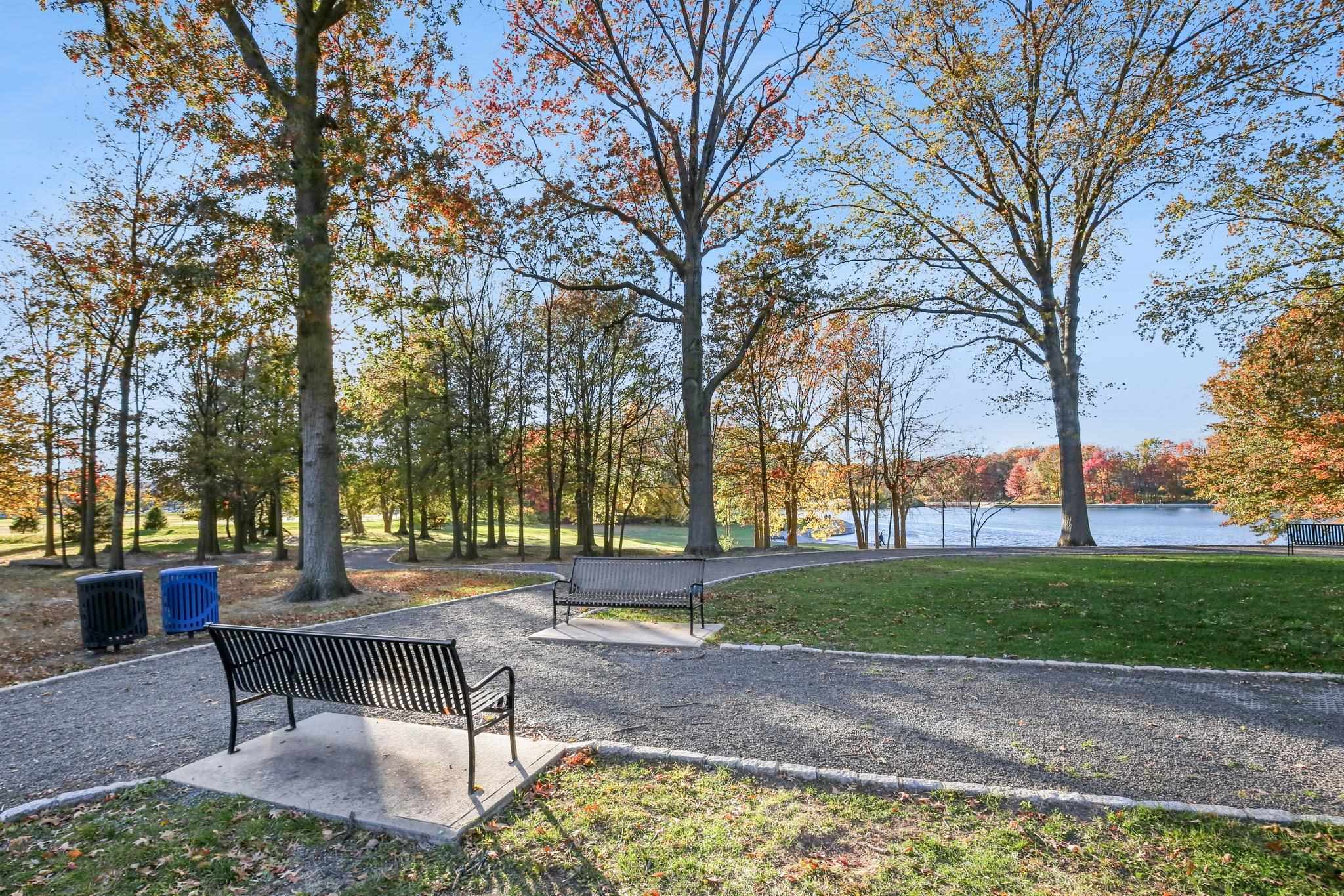 8600 BLVD EAST Unit: 5F