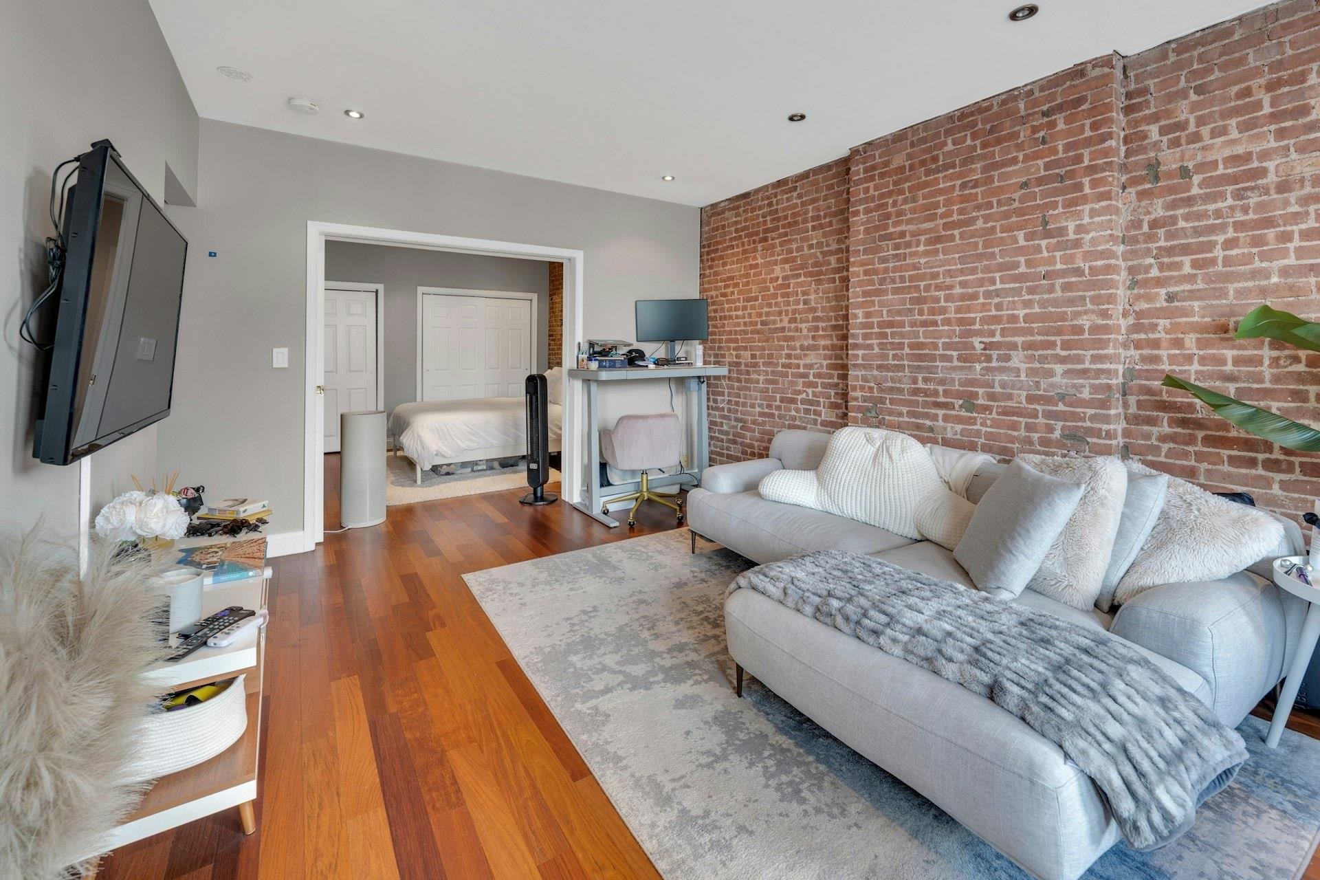 1315 WASHINGTON ST Unit: 4D