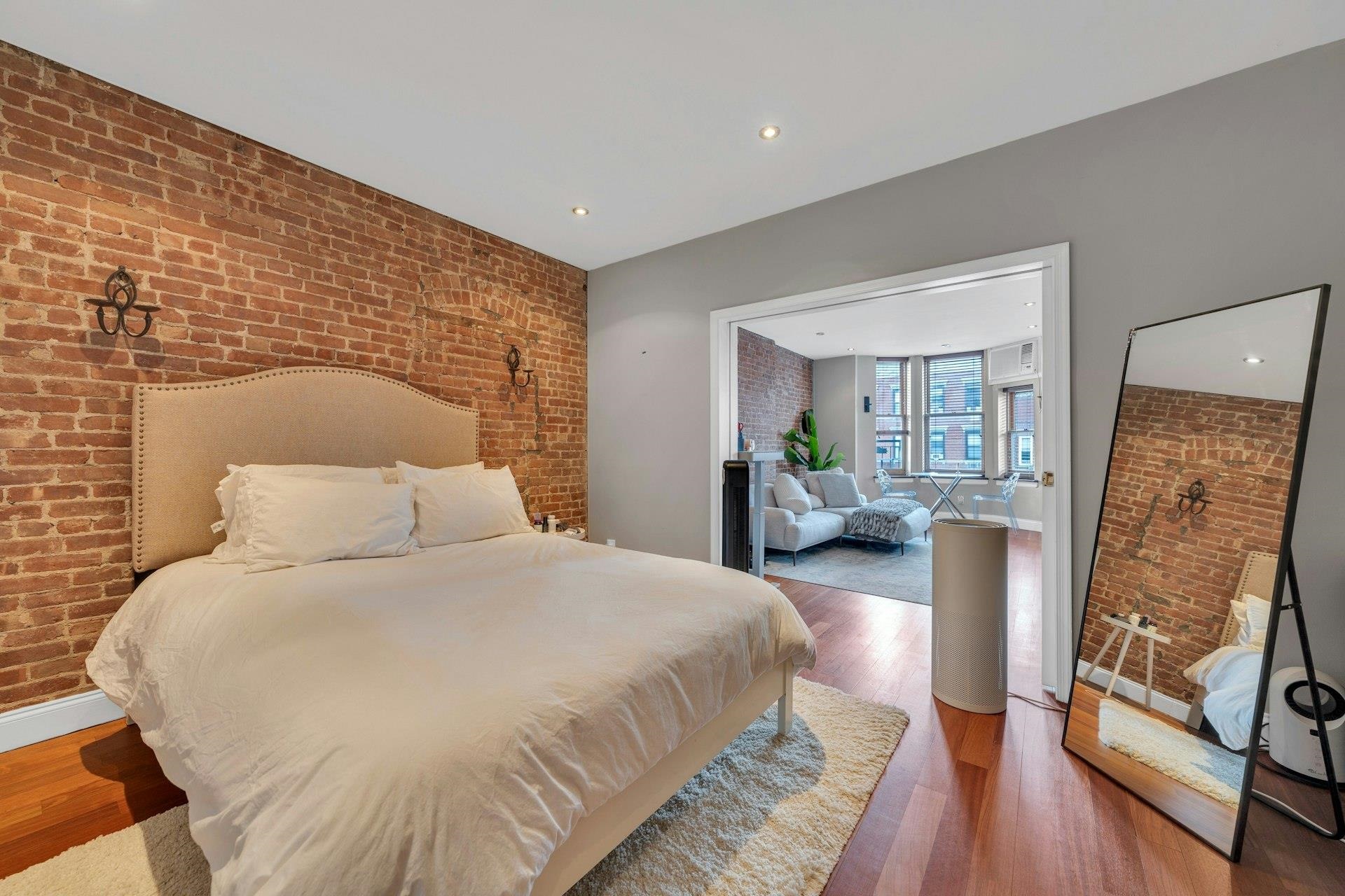 1315 WASHINGTON ST Unit: 4D