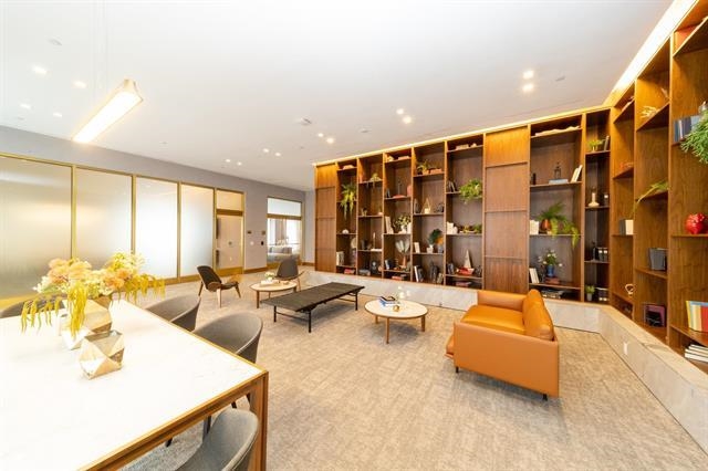 75 PARK LANE SOUTH Unit: A-406