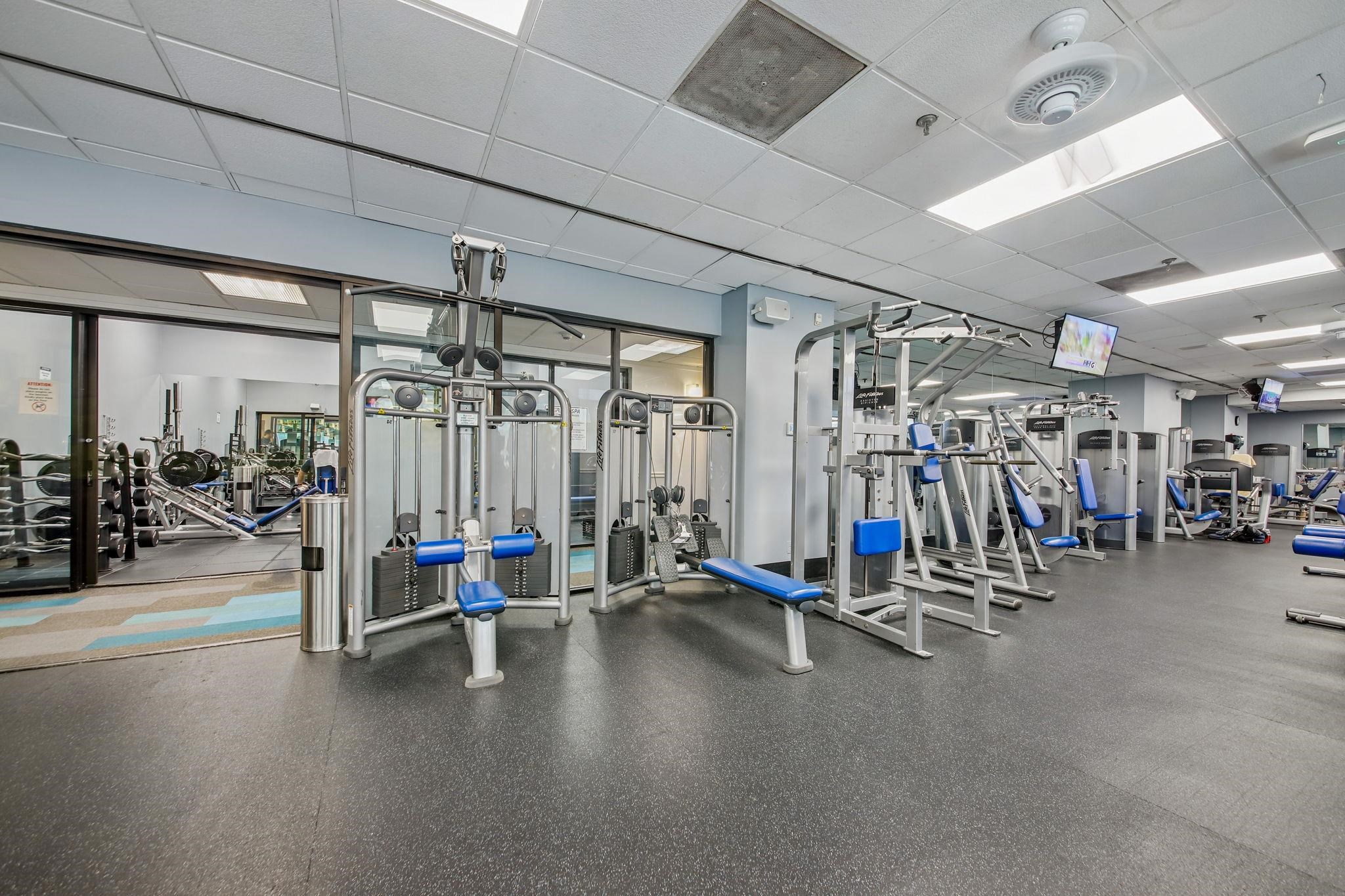 7000 BLVD EAST Unit: 17C