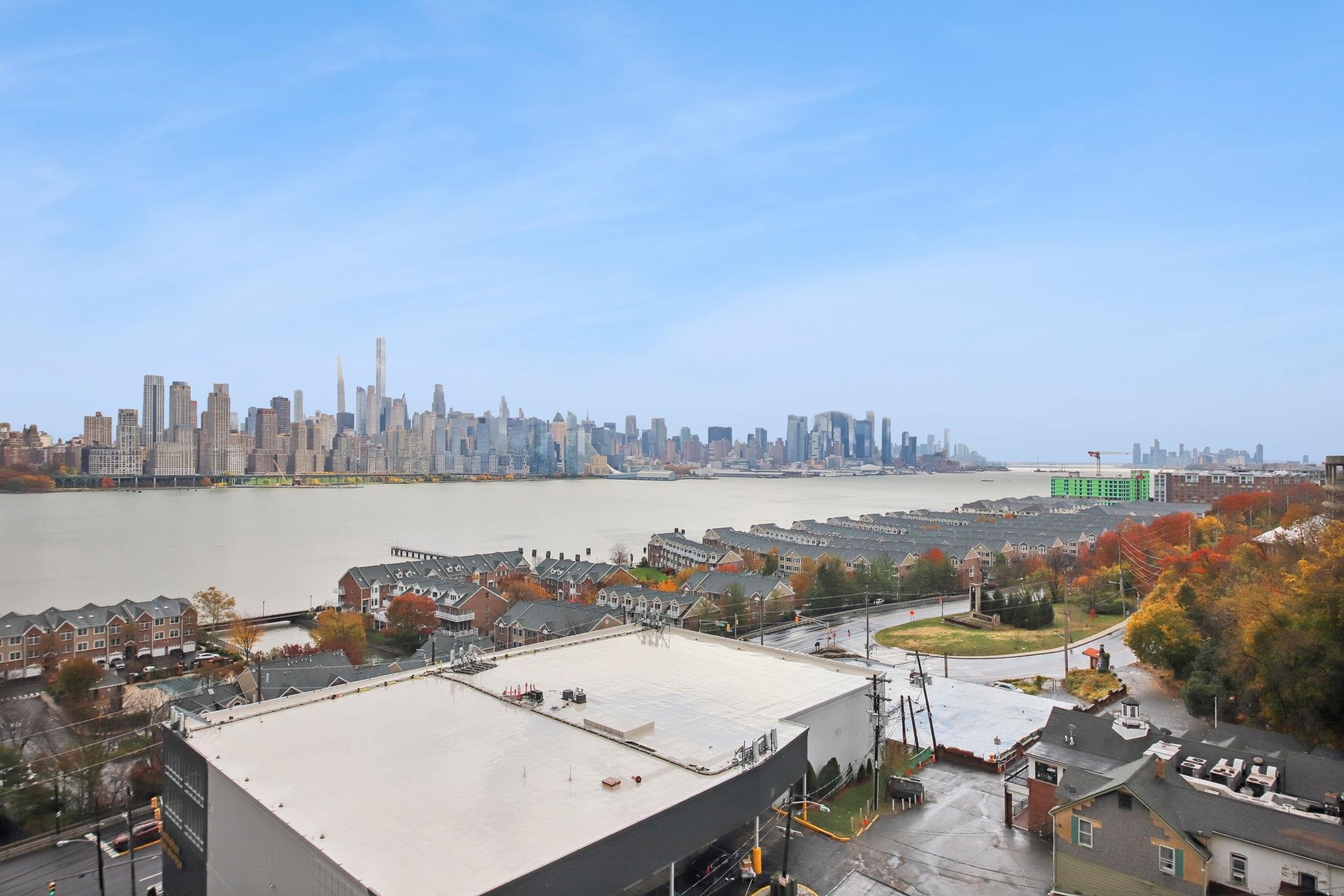 7000 BLVD EAST Unit: 17C