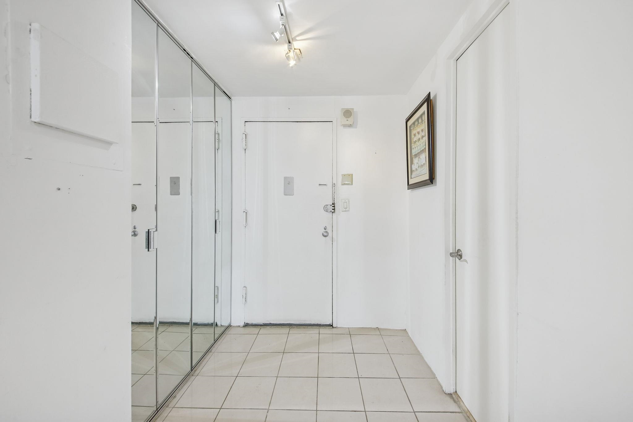 7000 BLVD EAST Unit: 17C