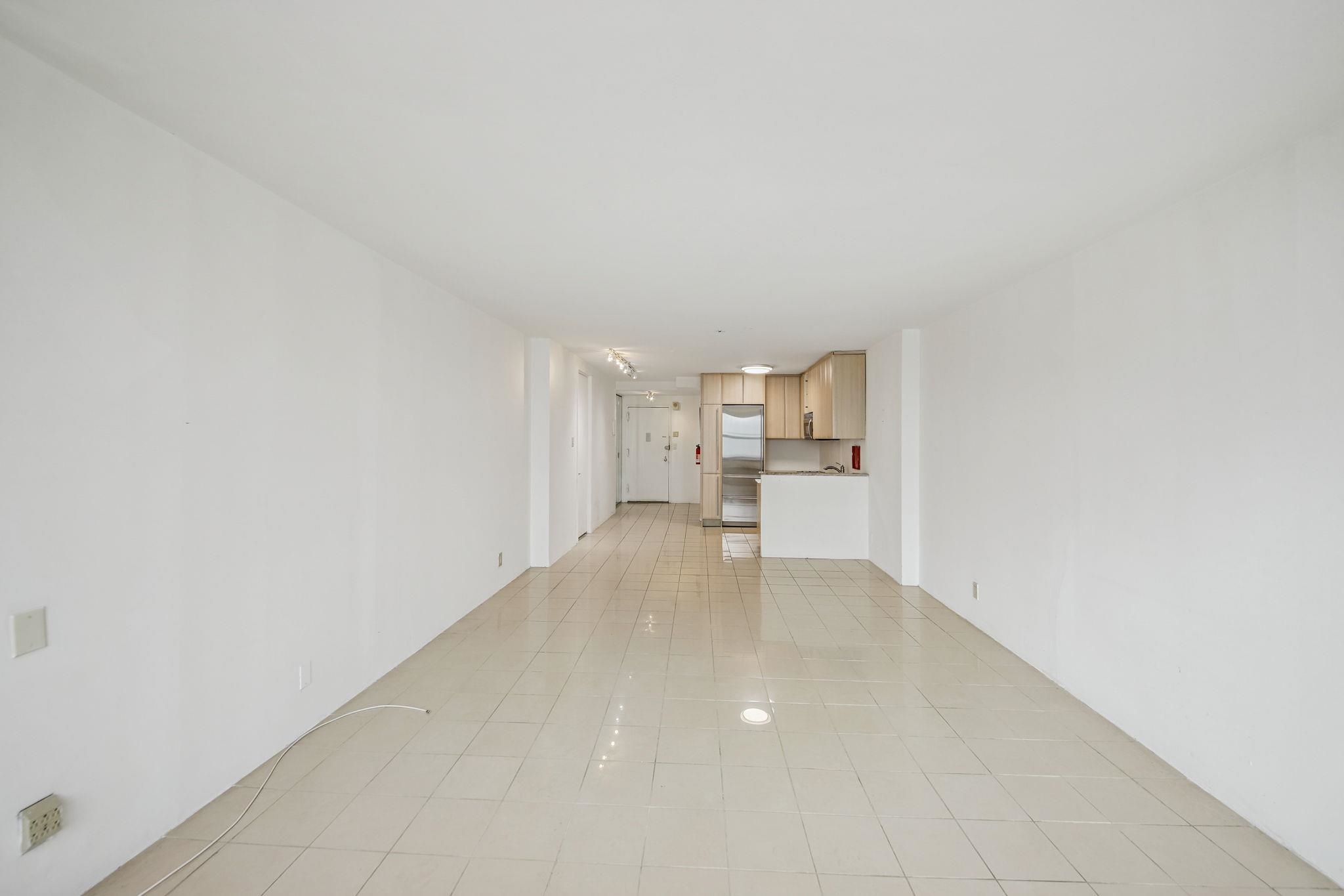 7000 BLVD EAST Unit: 17C