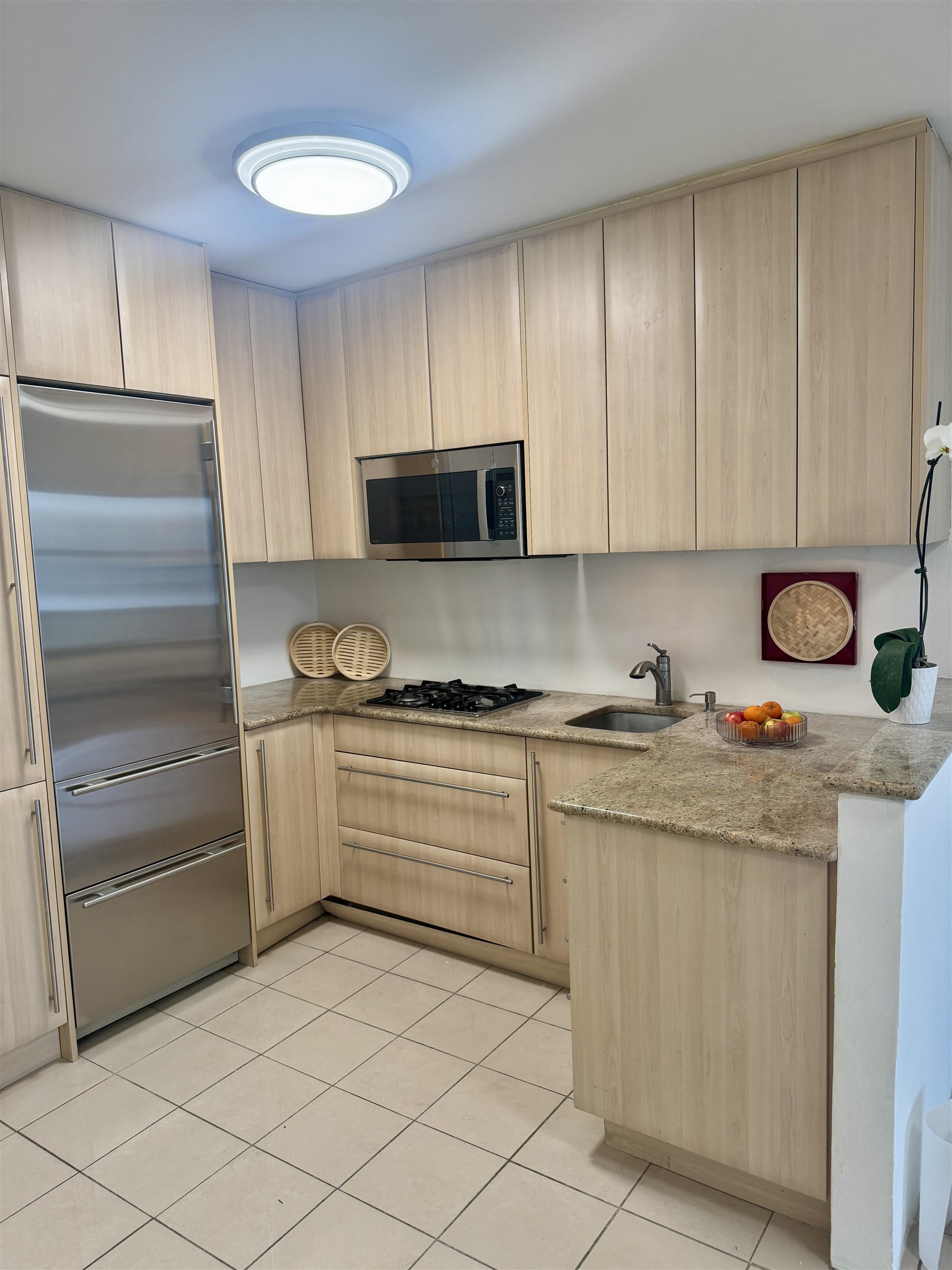 7000 BLVD EAST Unit: 17C