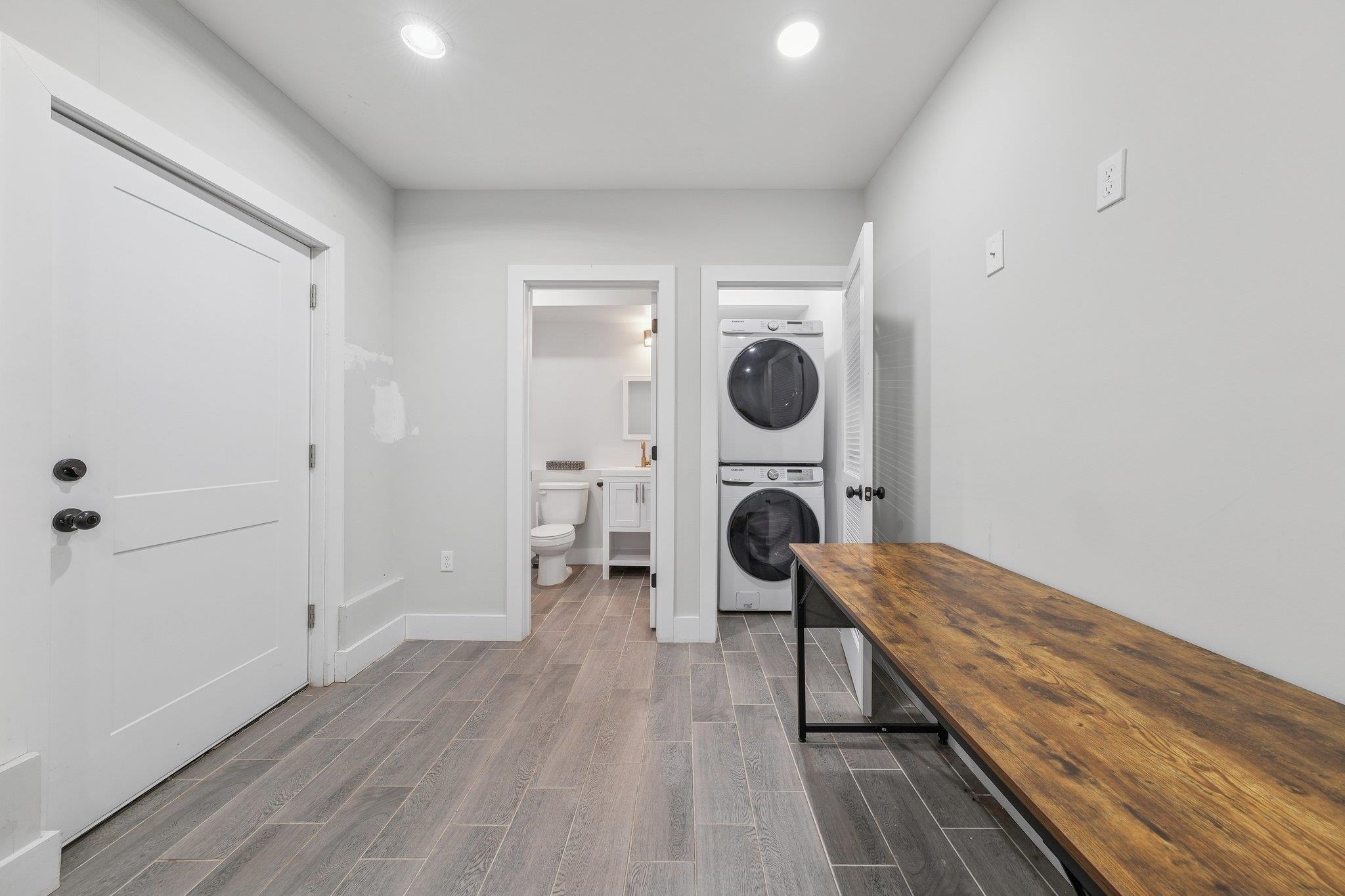 183 GATES AVE Unit: 1