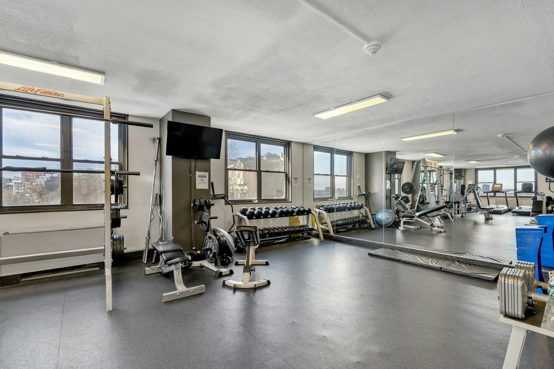 380 MOUNTAIN RD Unit: 701