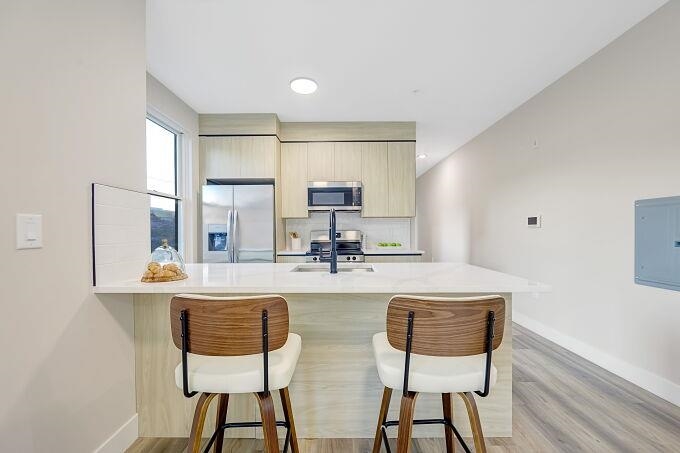 304 61ST ST Unit: 2C