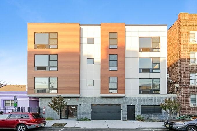 304 61ST ST Unit: 3B