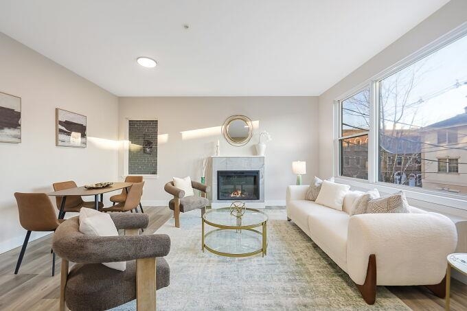 304 61ST ST Unit: 1D