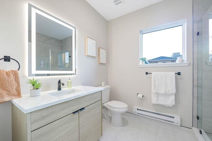 304 61ST ST Unit: 2D