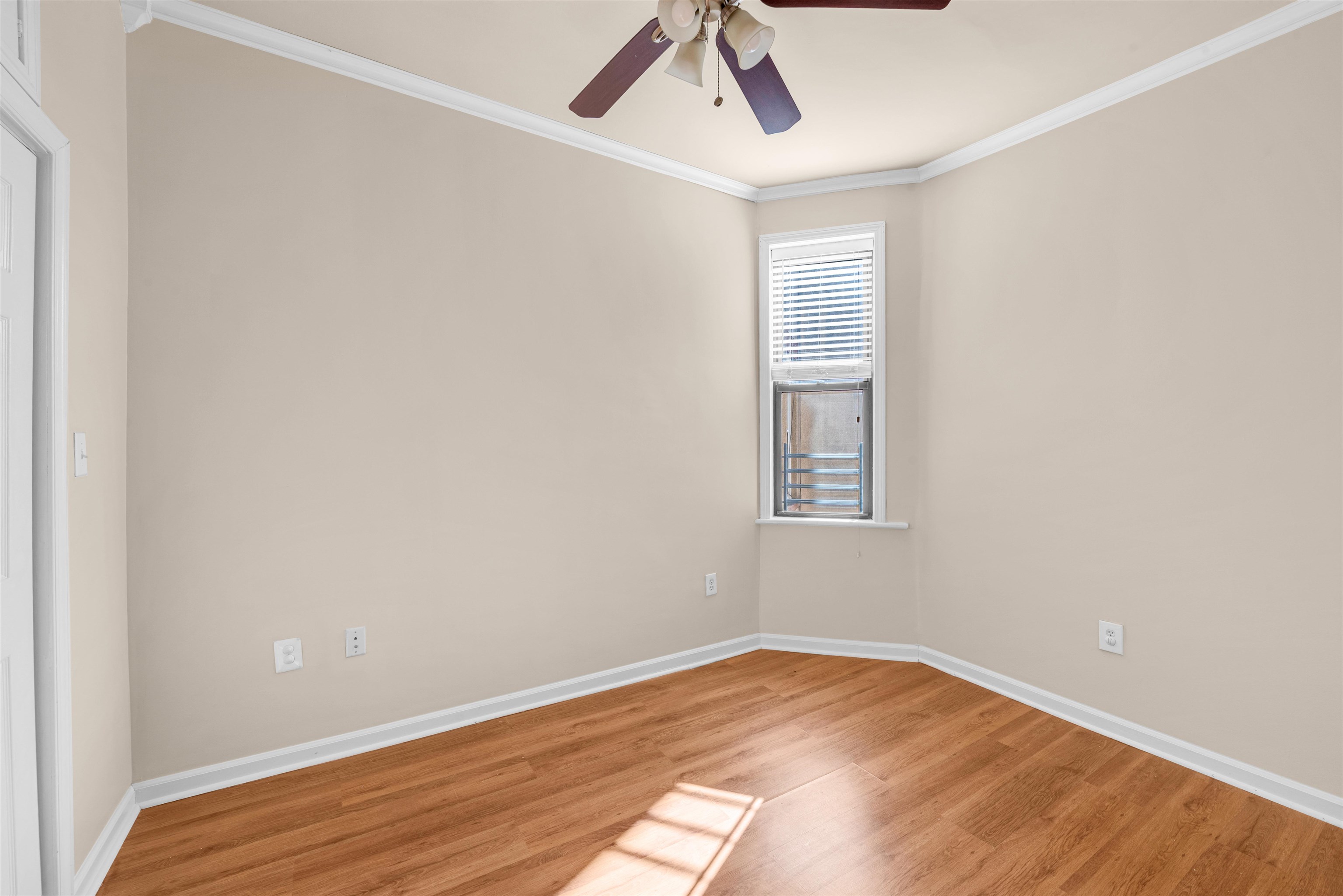 312 MONASTERY PL Unit: 3R