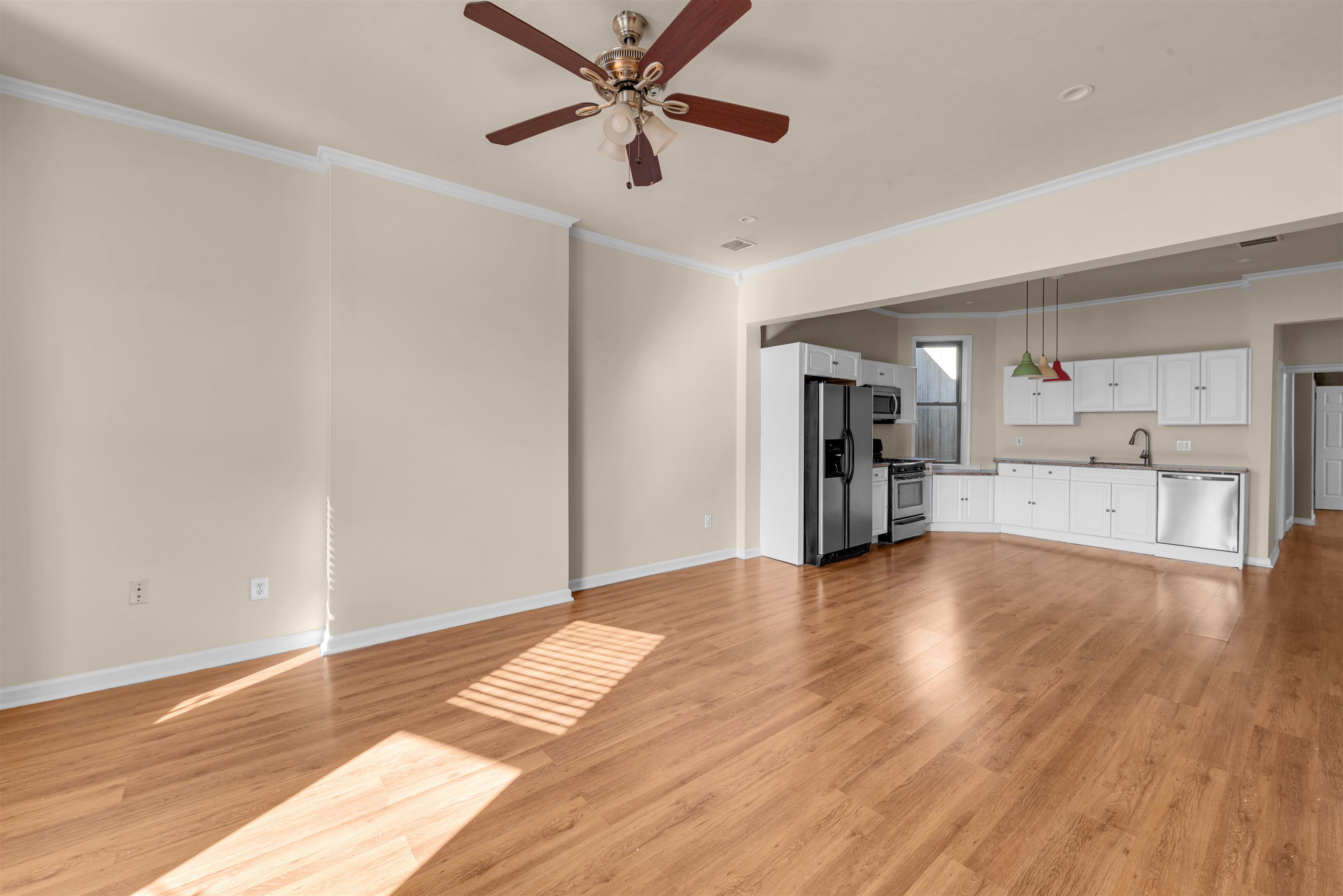 312 MONASTERY PL Unit: 3R