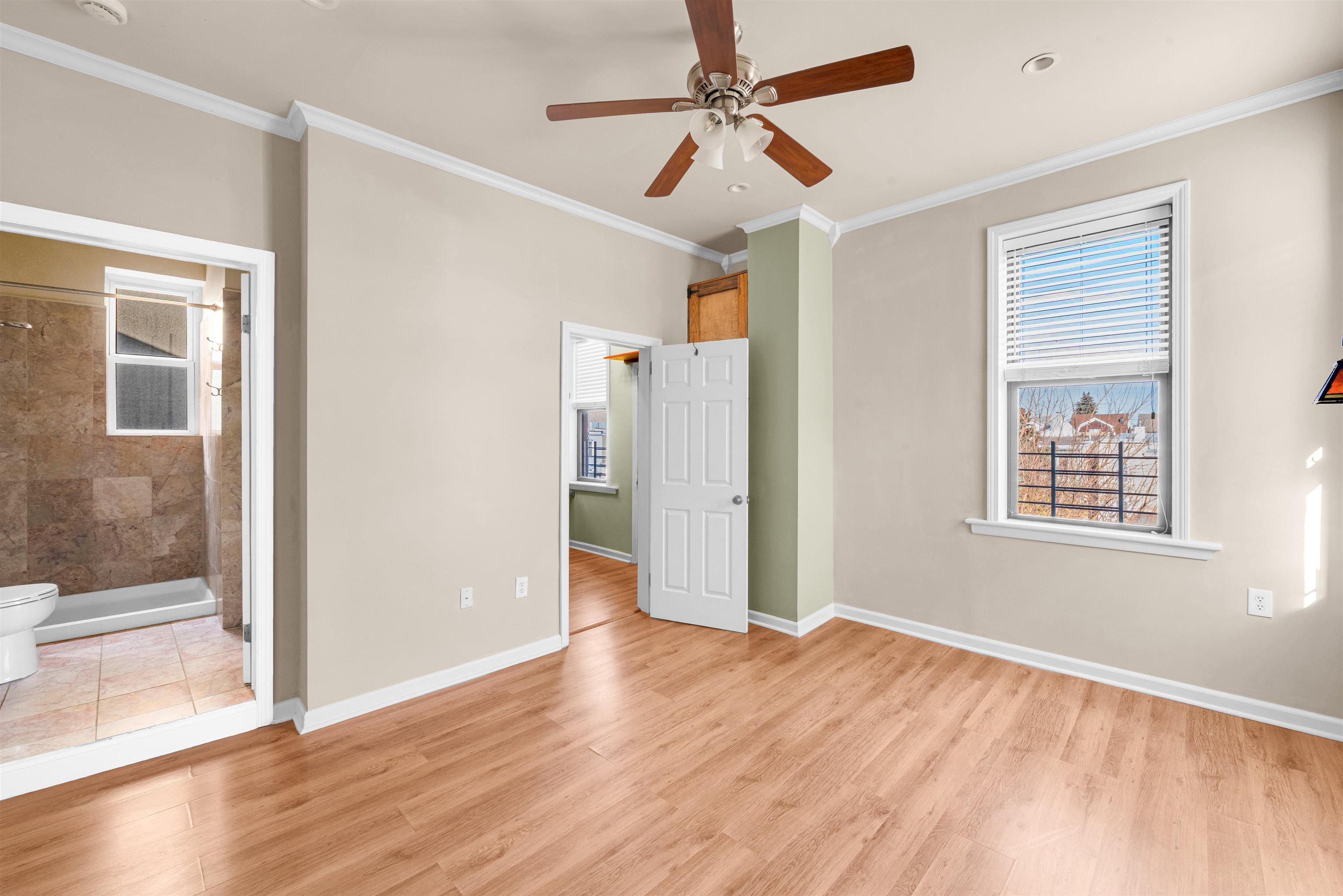 312 MONASTERY PL Unit: 3R