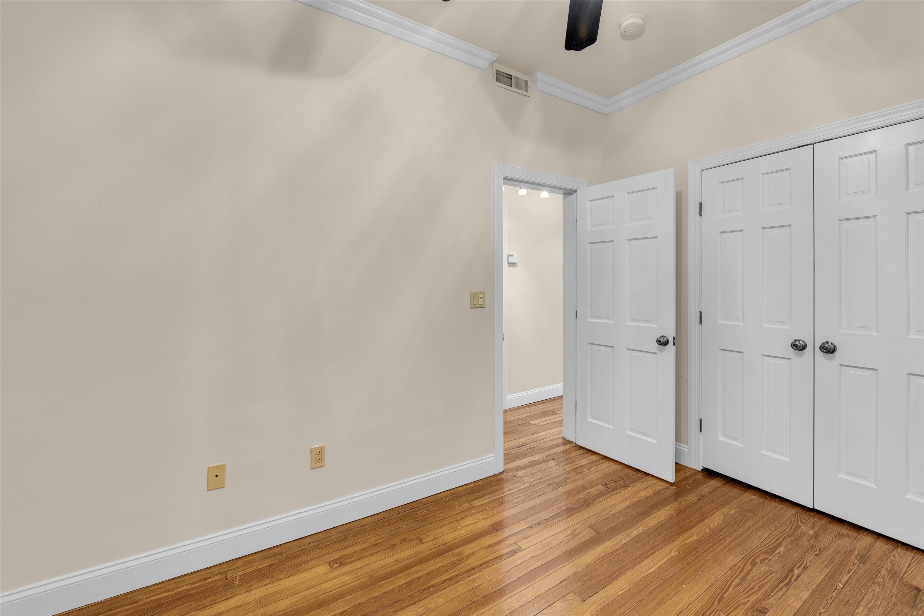 312 MONASTERY PL Unit: 2R