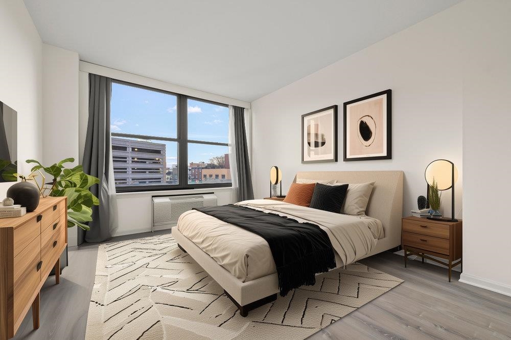 102 CHRISTOPHER COLUMBUS DR Unit: 303