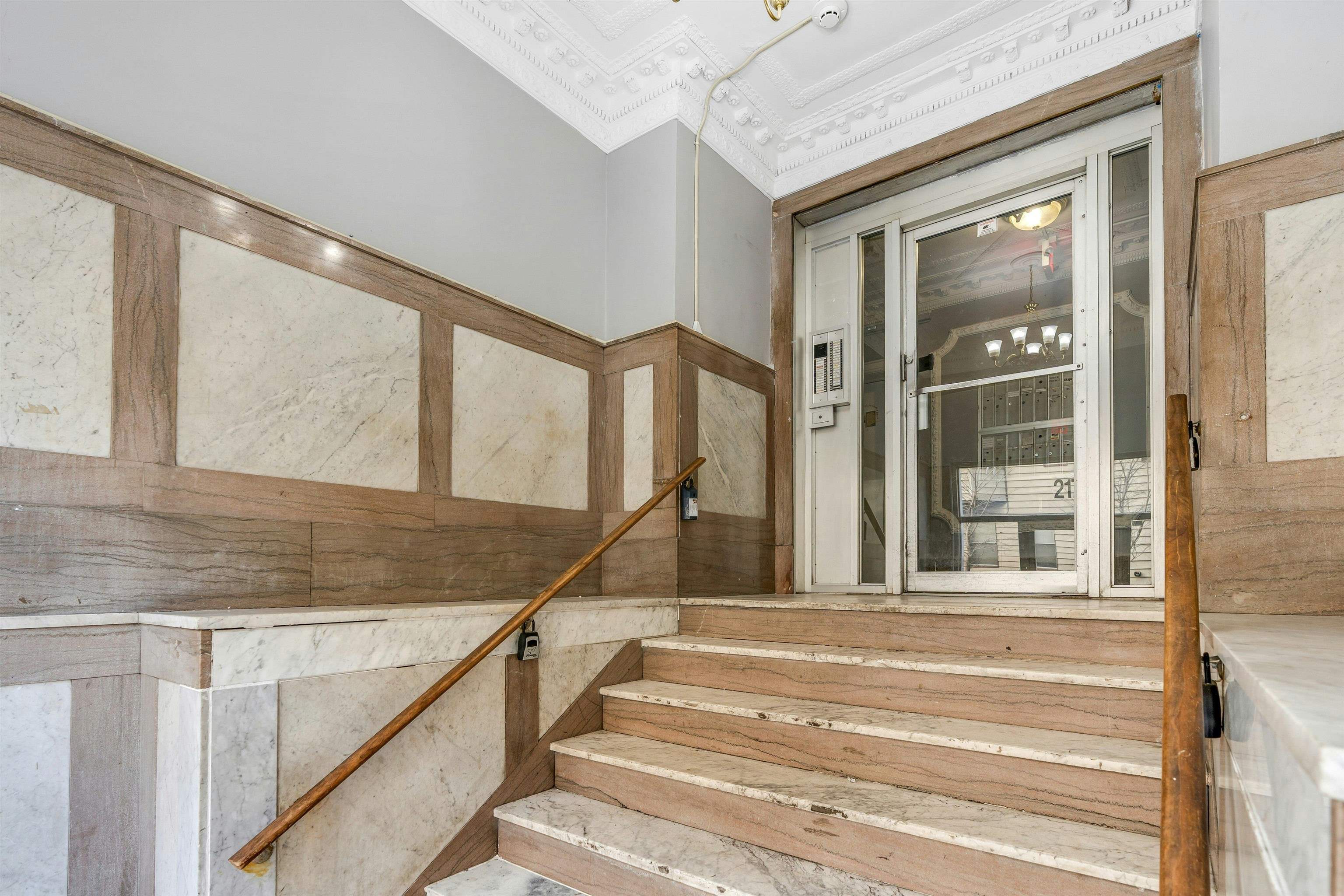 217 44TH ST Unit: 1