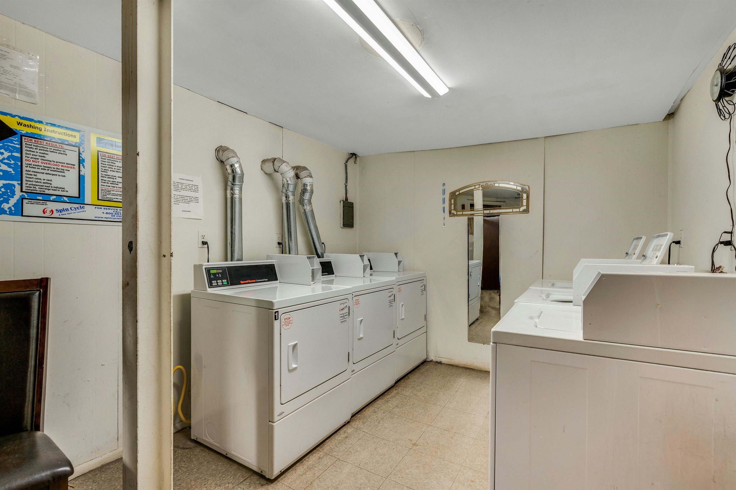 217 44TH ST Unit: 1