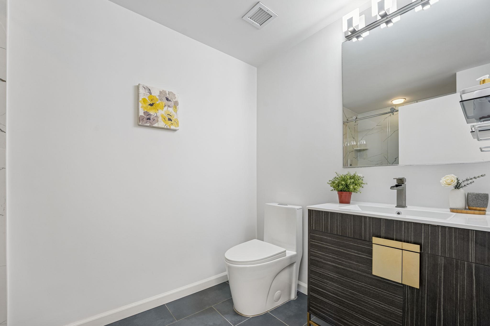 88 MORGAN ST Unit: 4105