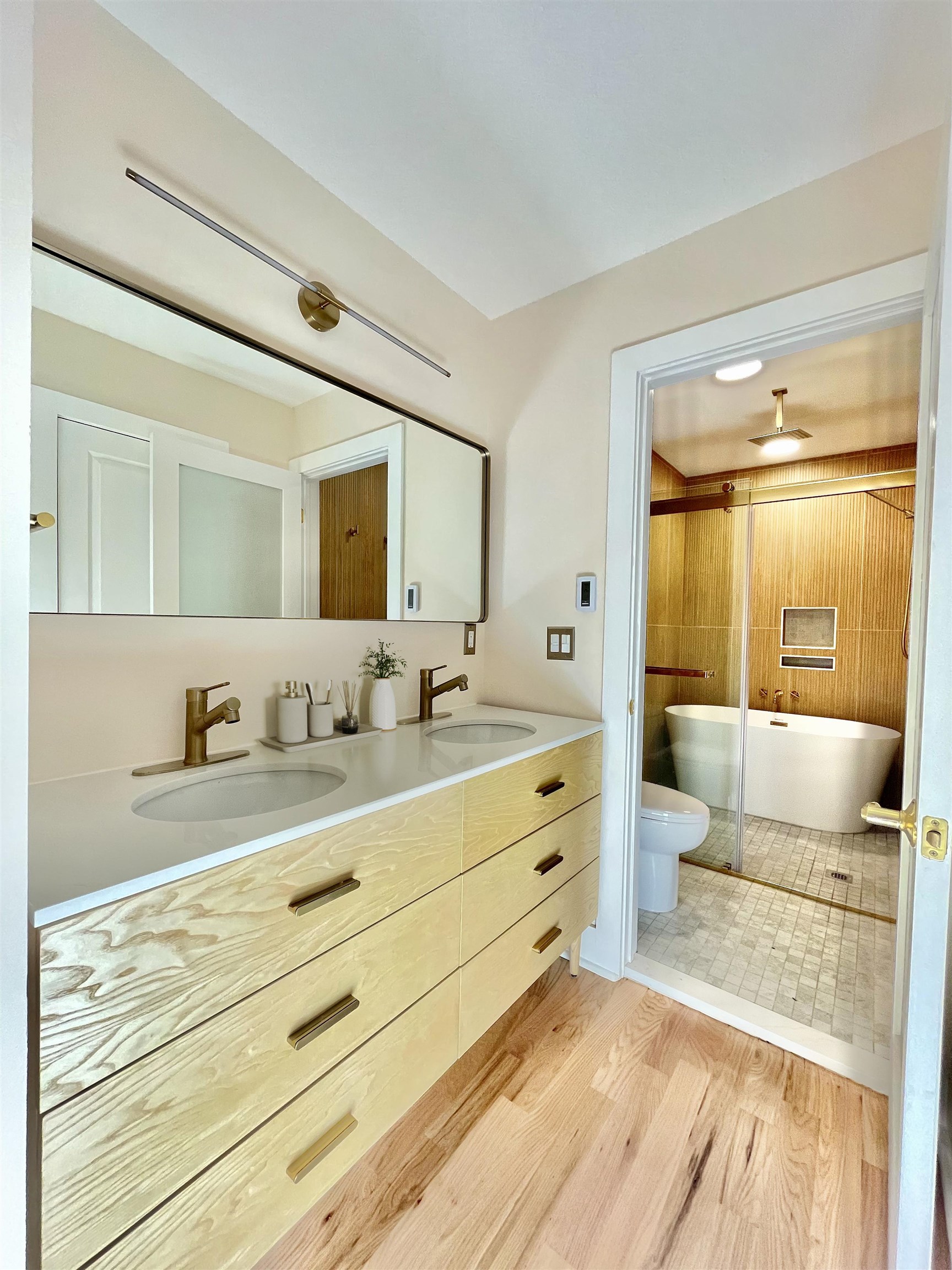 247 HARRISON AVE Unit: 1