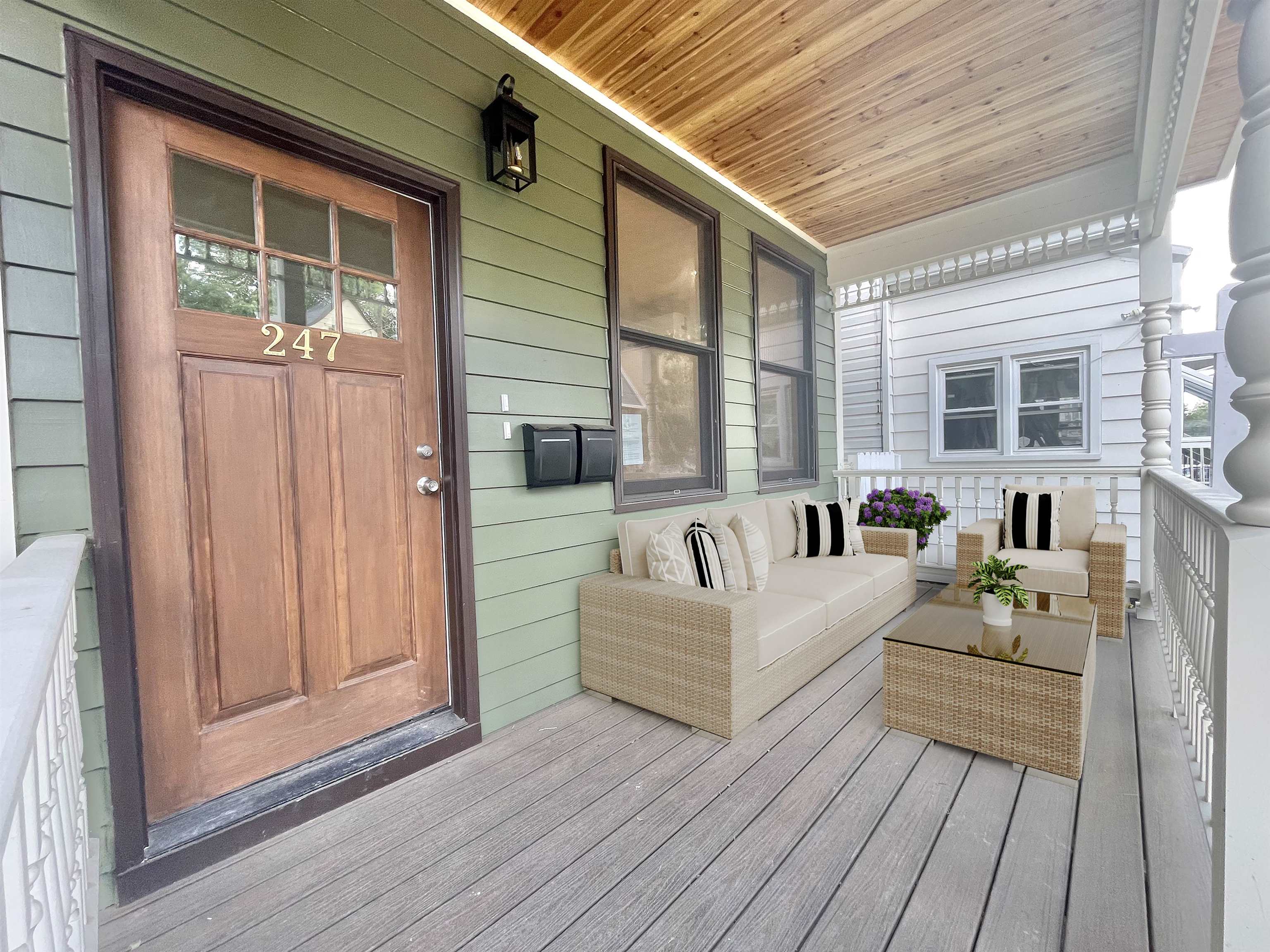 247 HARRISON AVE Unit: 1