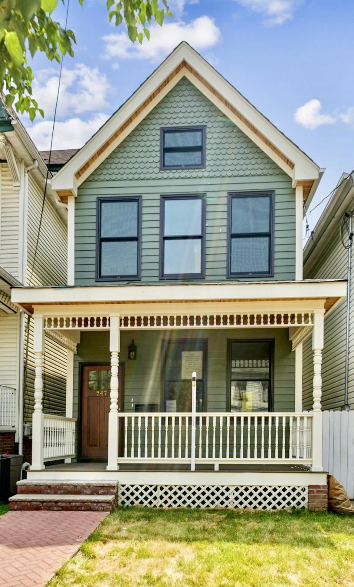 247 HARRISON AVE Unit: 1