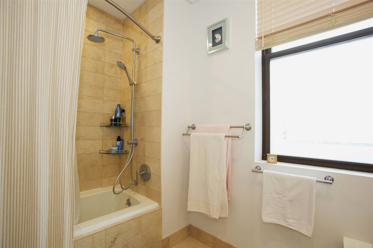 4 BEACON WAY Unit: 1412