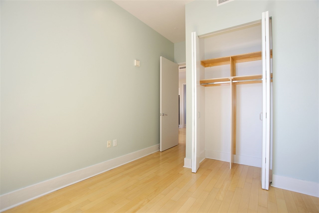 4 BEACON WAY Unit: 1412