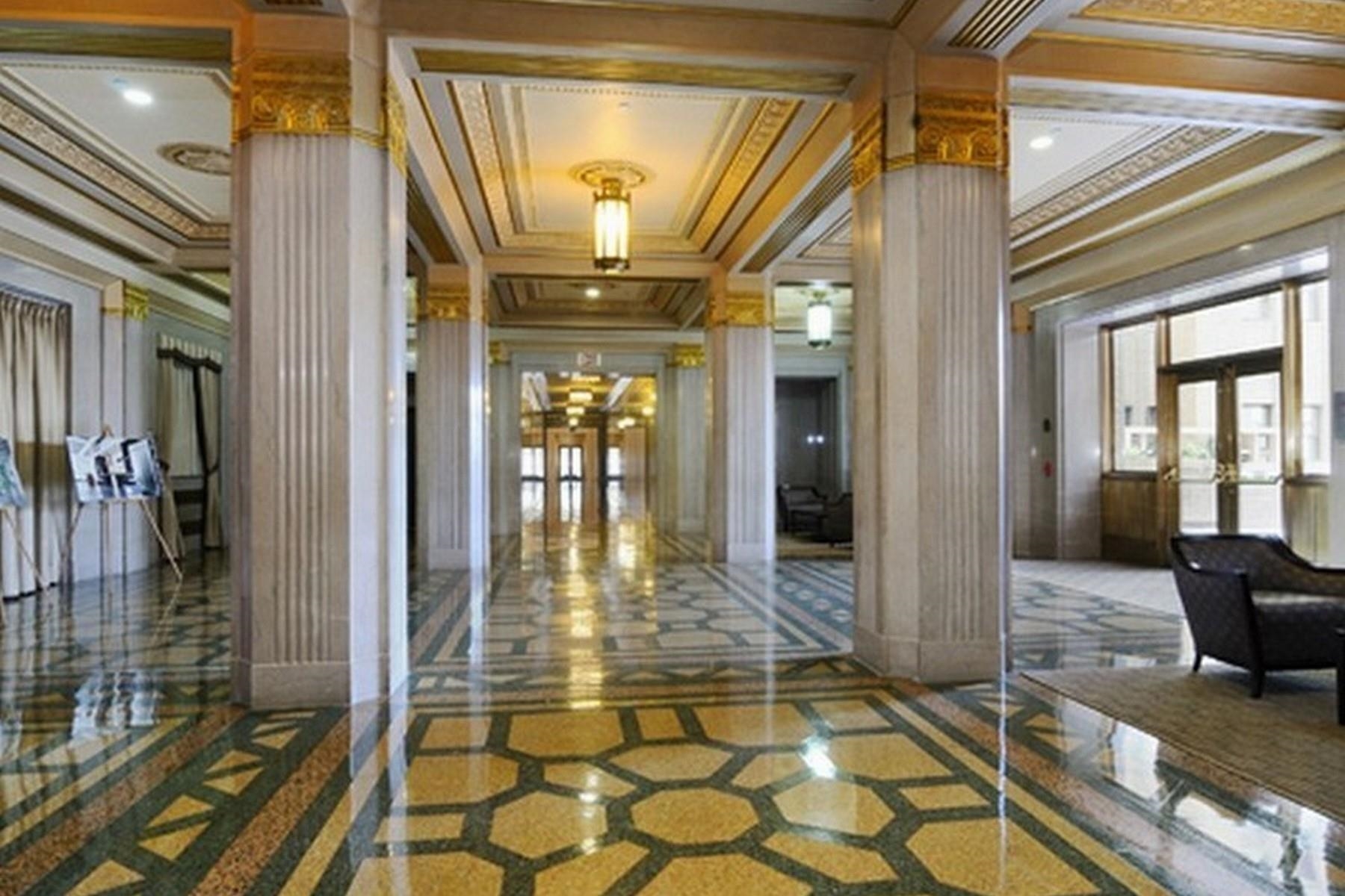 4 BEACON WAY Unit: 1412