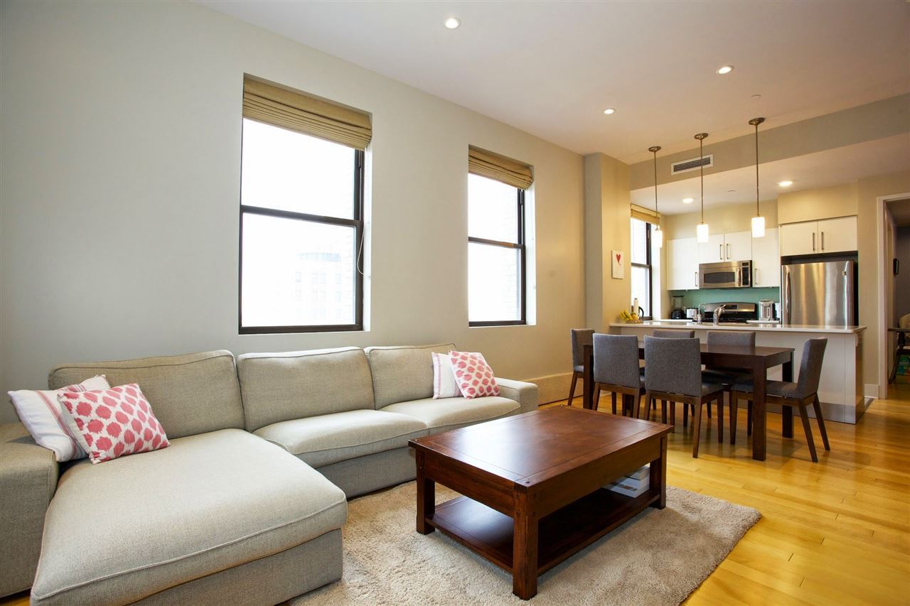 4 BEACON WAY Unit: 1412