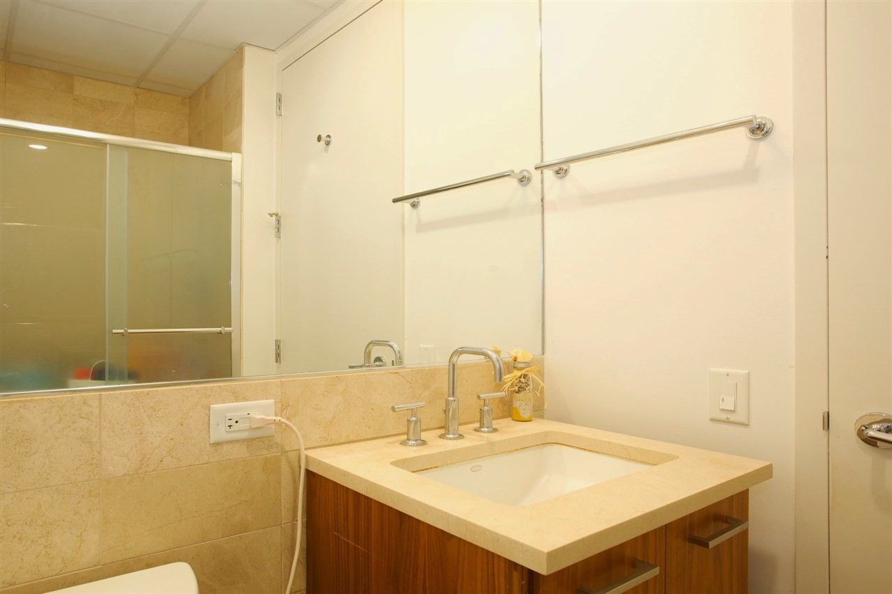 4 BEACON WAY Unit: 1412