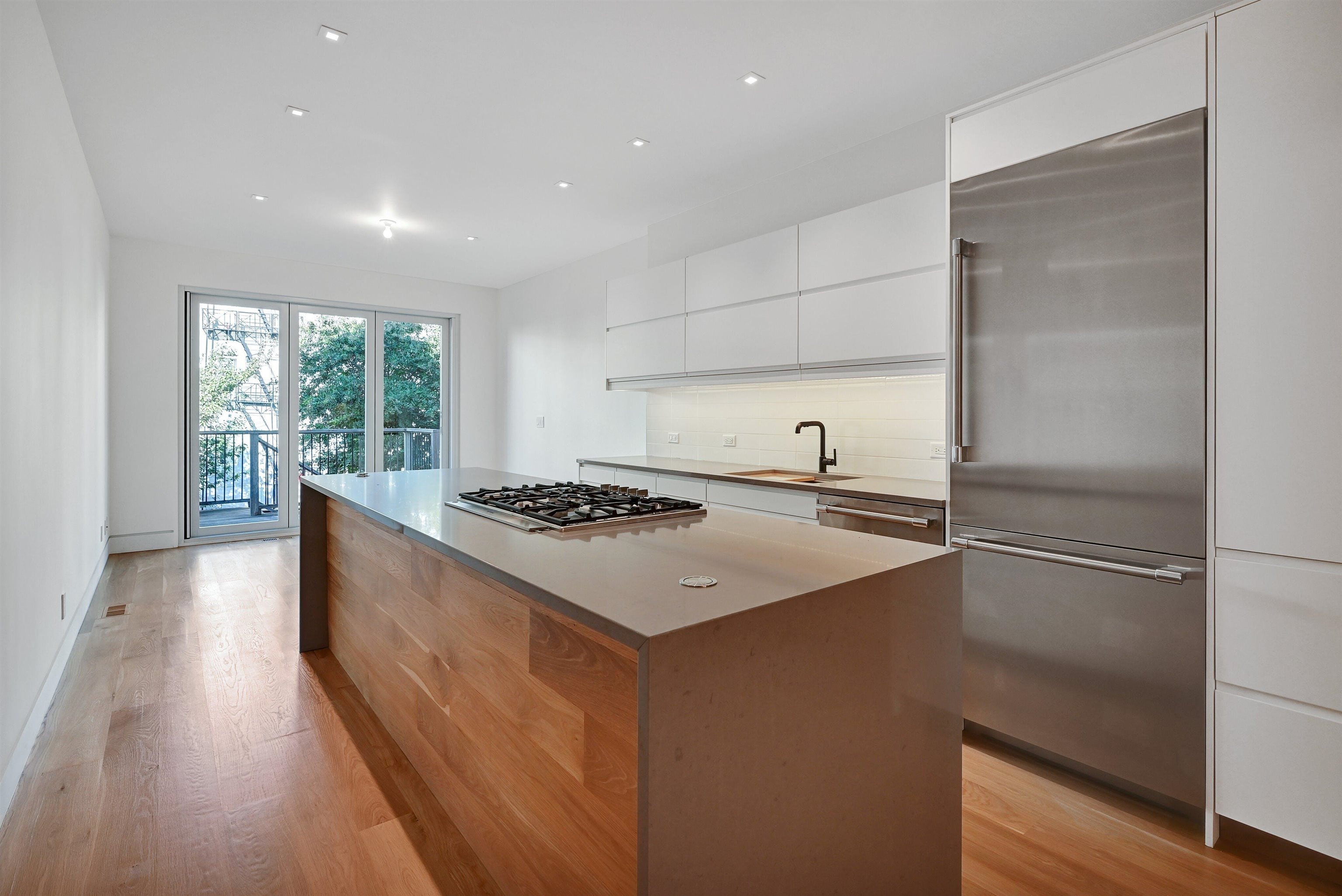 122 JEFFERSON ST Unit: A