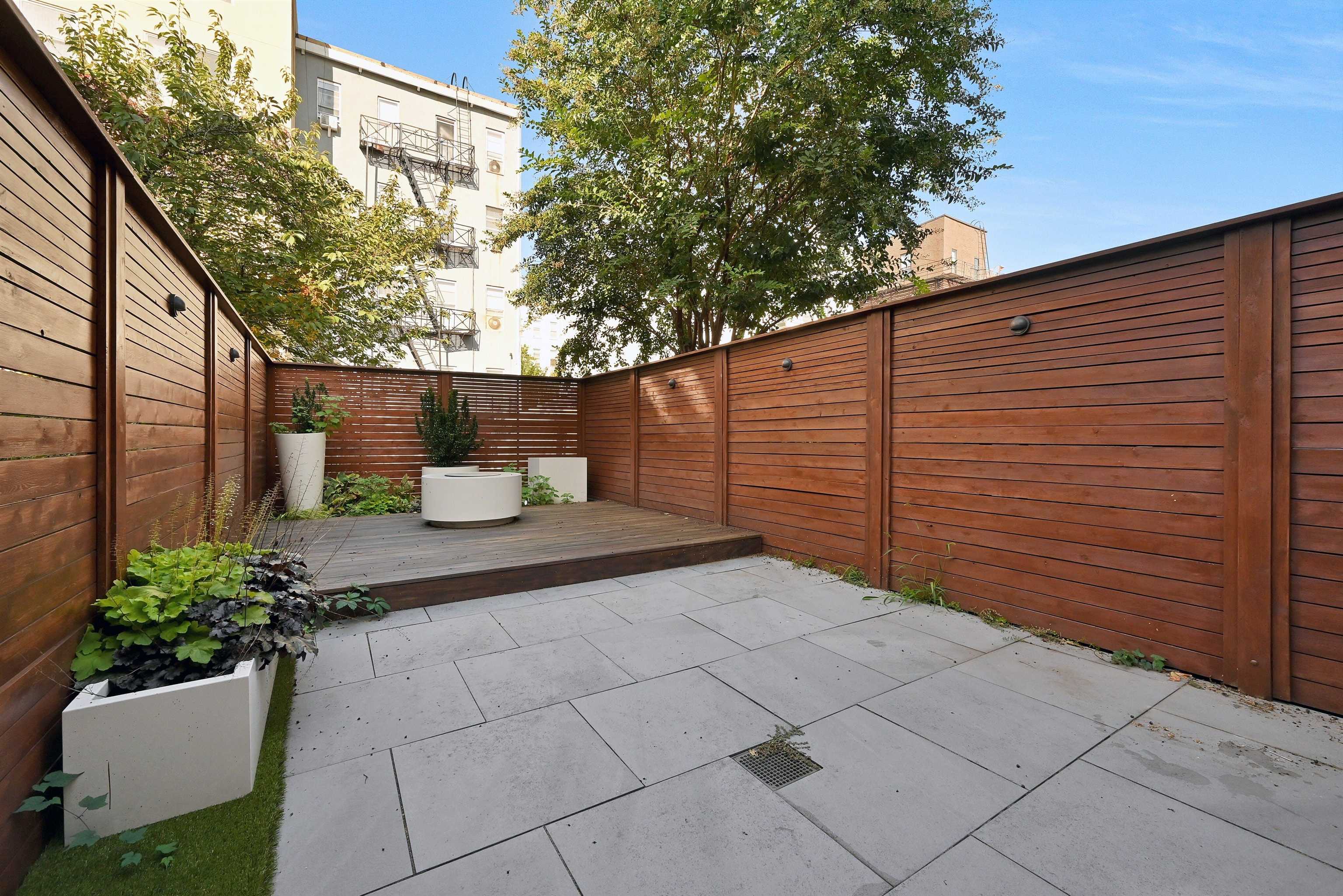 122 JEFFERSON ST Unit: A