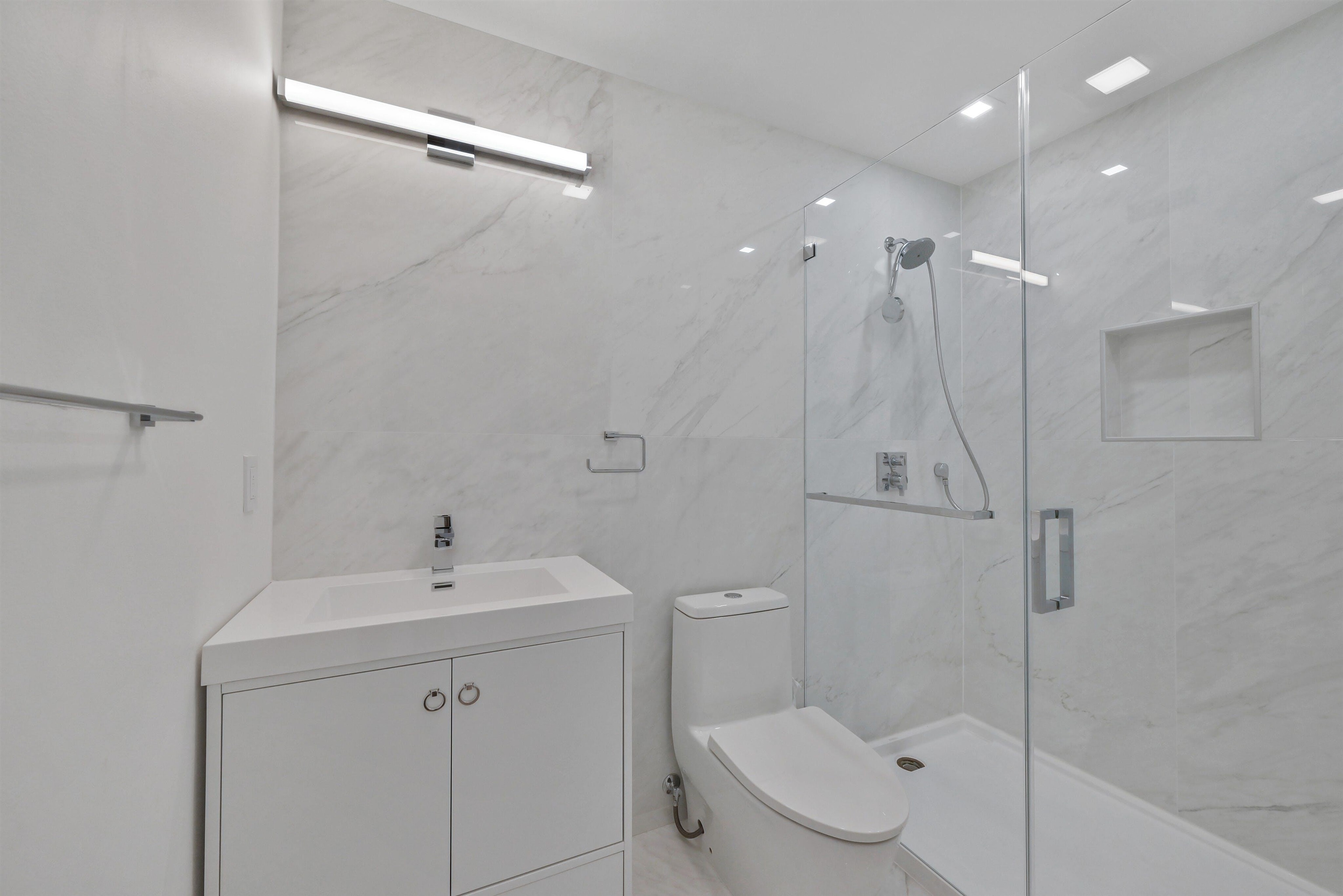 122 JEFFERSON ST Unit: A