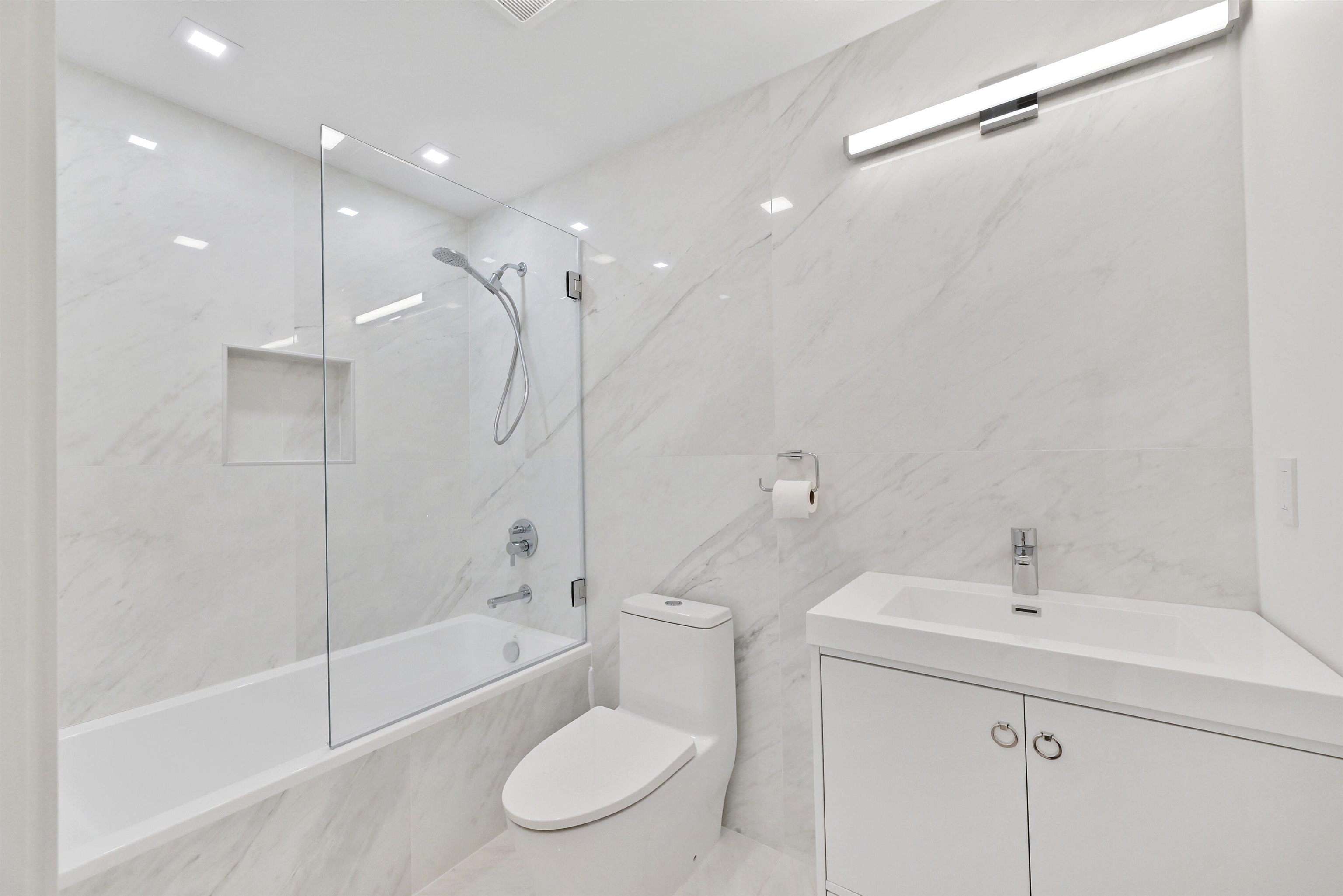 122 JEFFERSON ST Unit: A