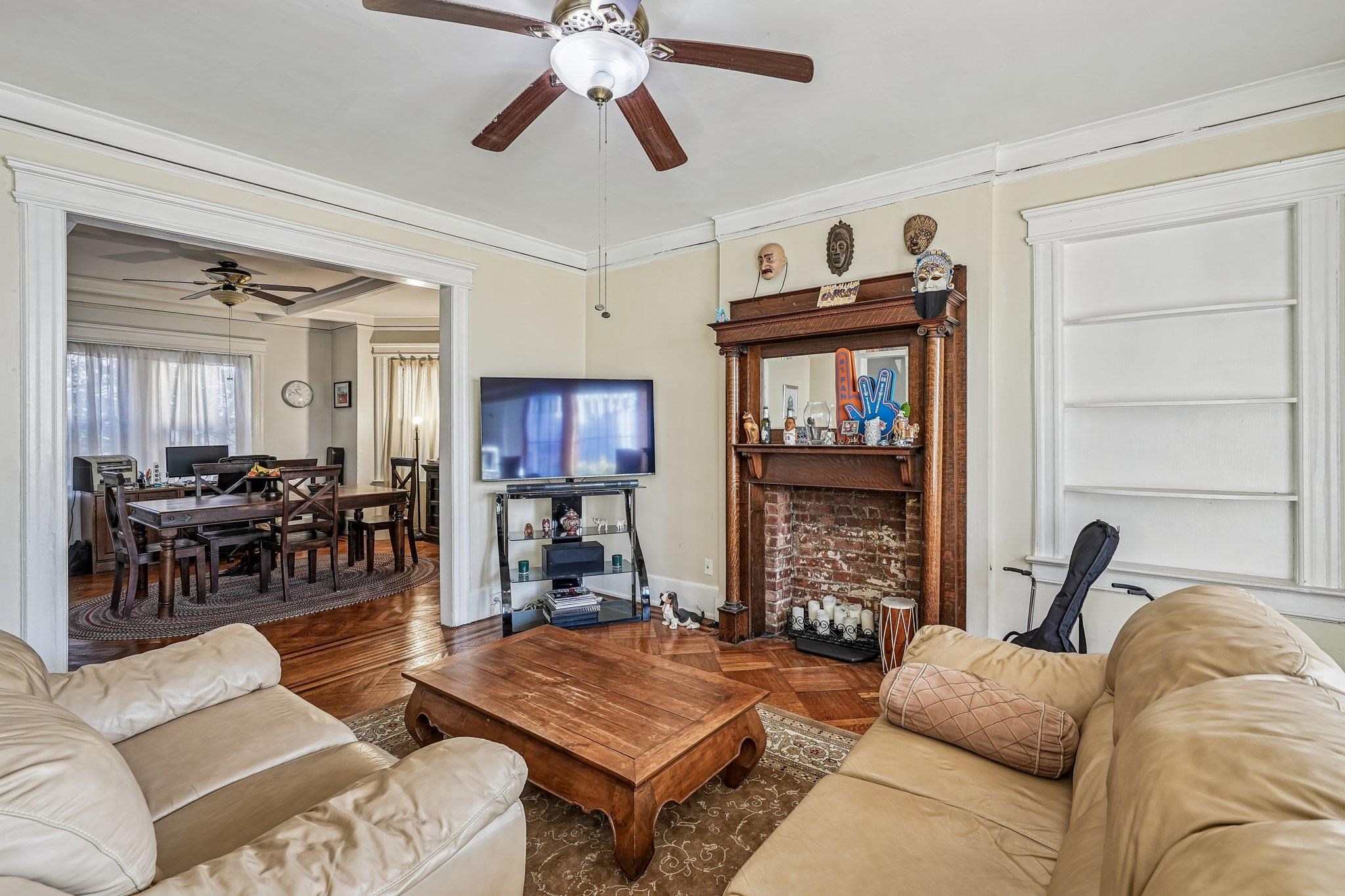 38 LIBERTY PL Unit: 1