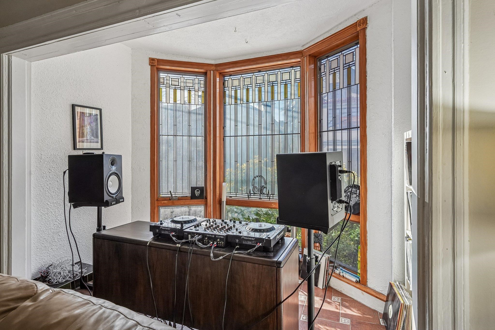 38 LIBERTY PL Unit: 1