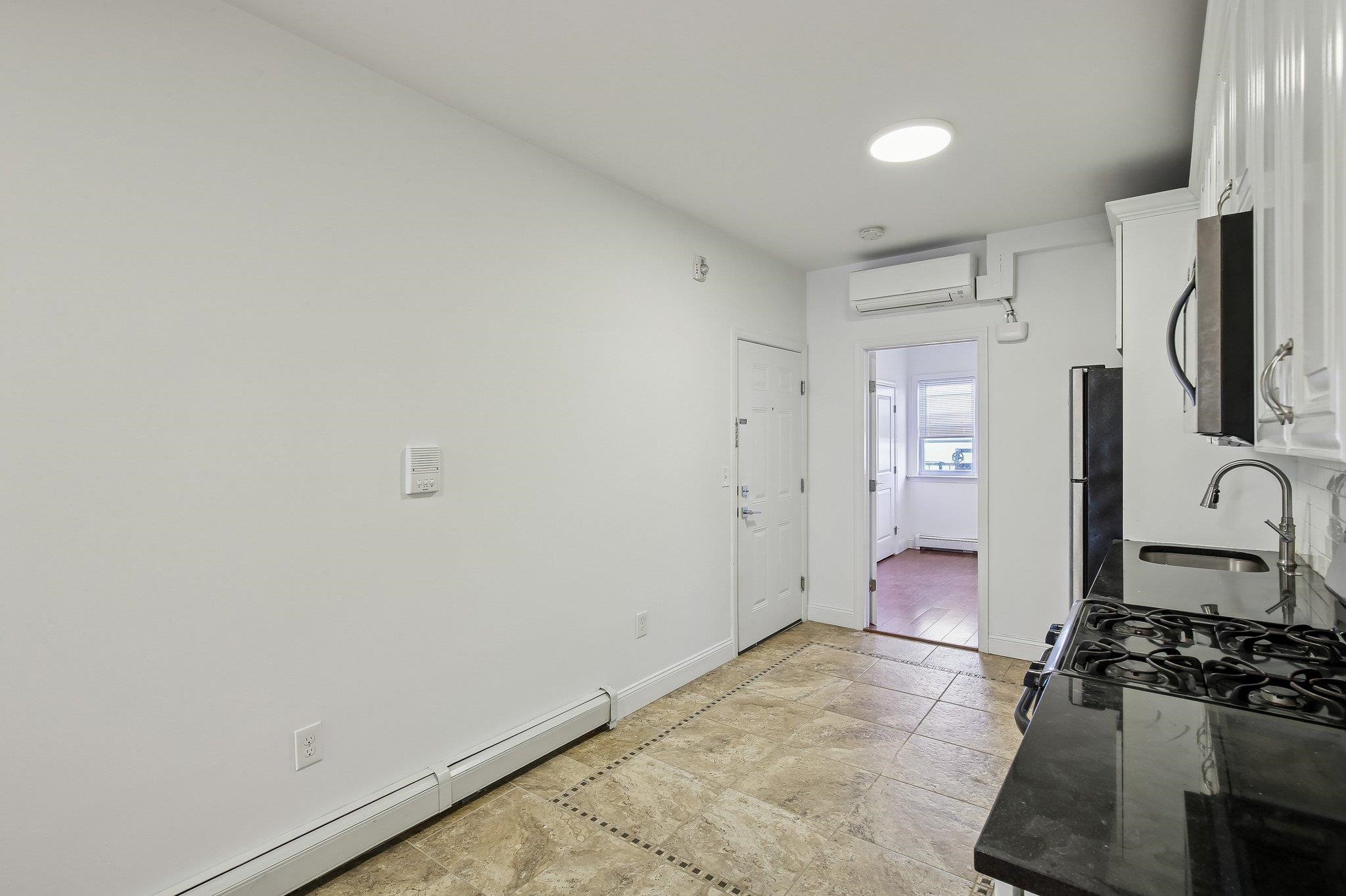 76 HUTTON PL Unit: #5