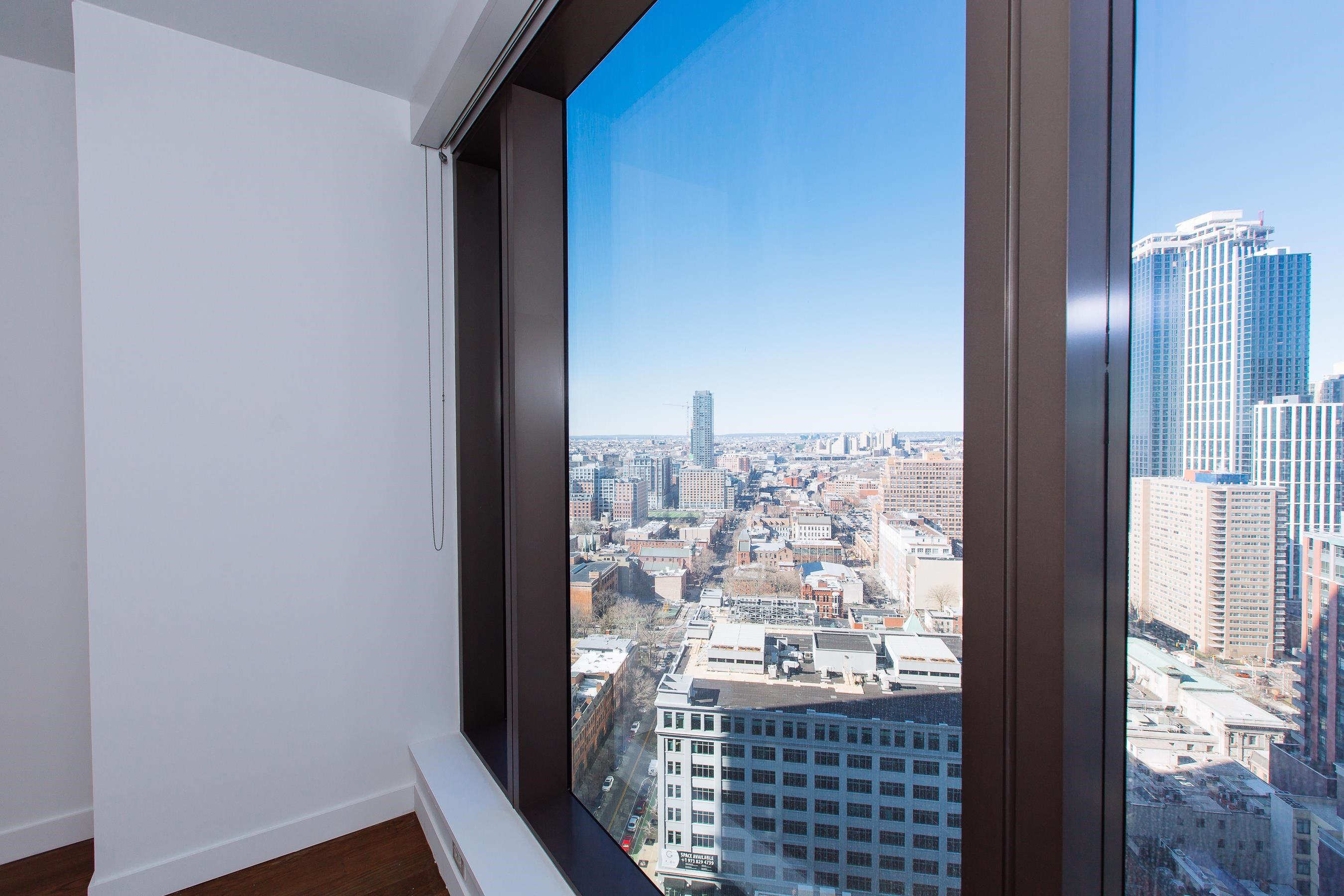 99 HUDSON ST Unit: 2407